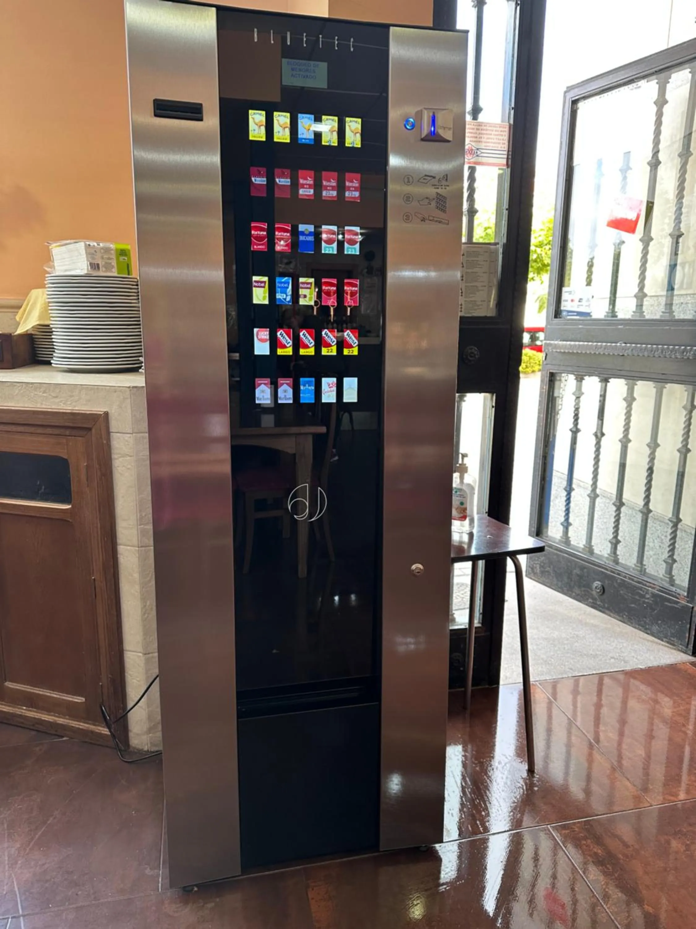 Hostal agripino y Restaurante asiático