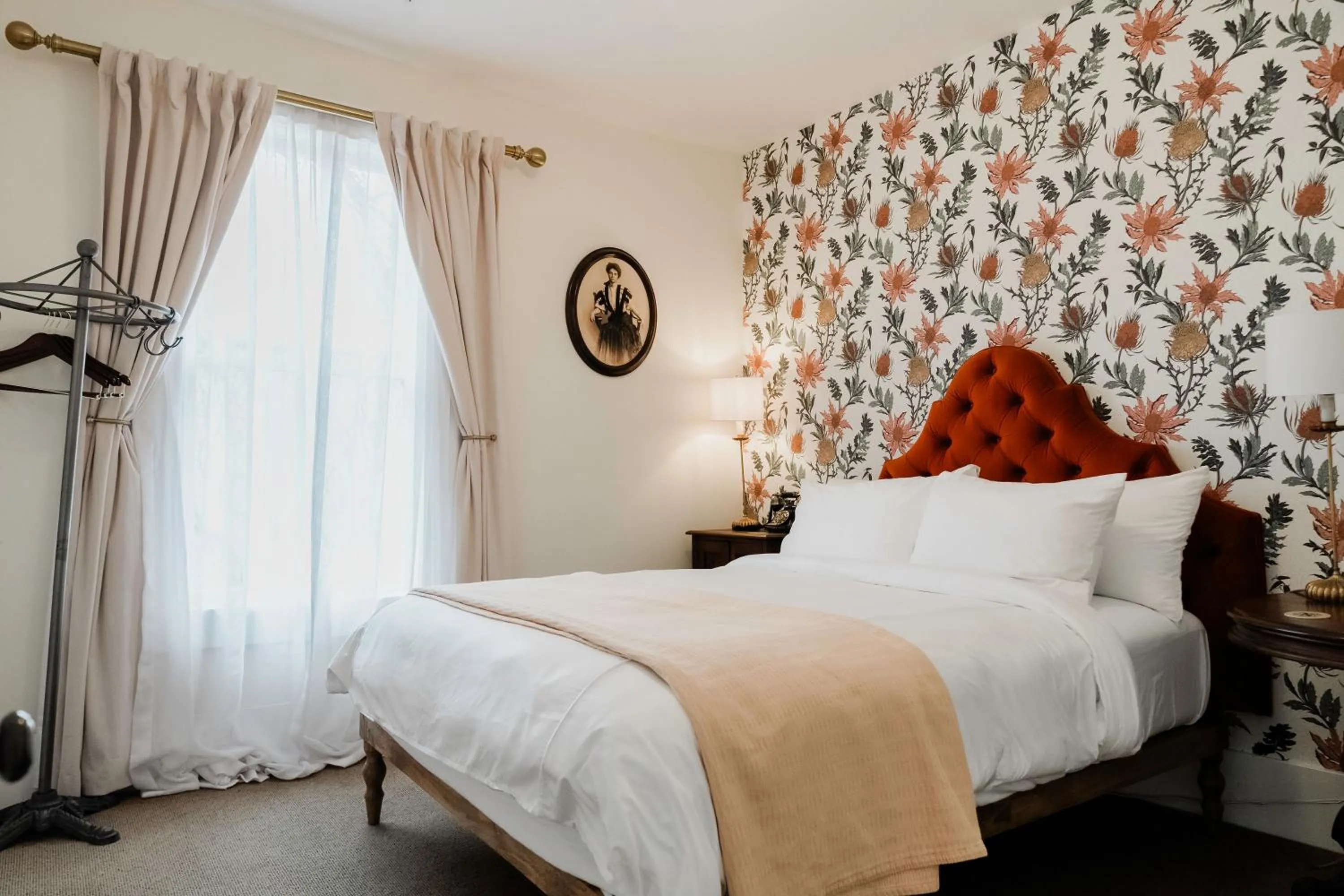 Bedroom, Bed in National Exchange Hotel