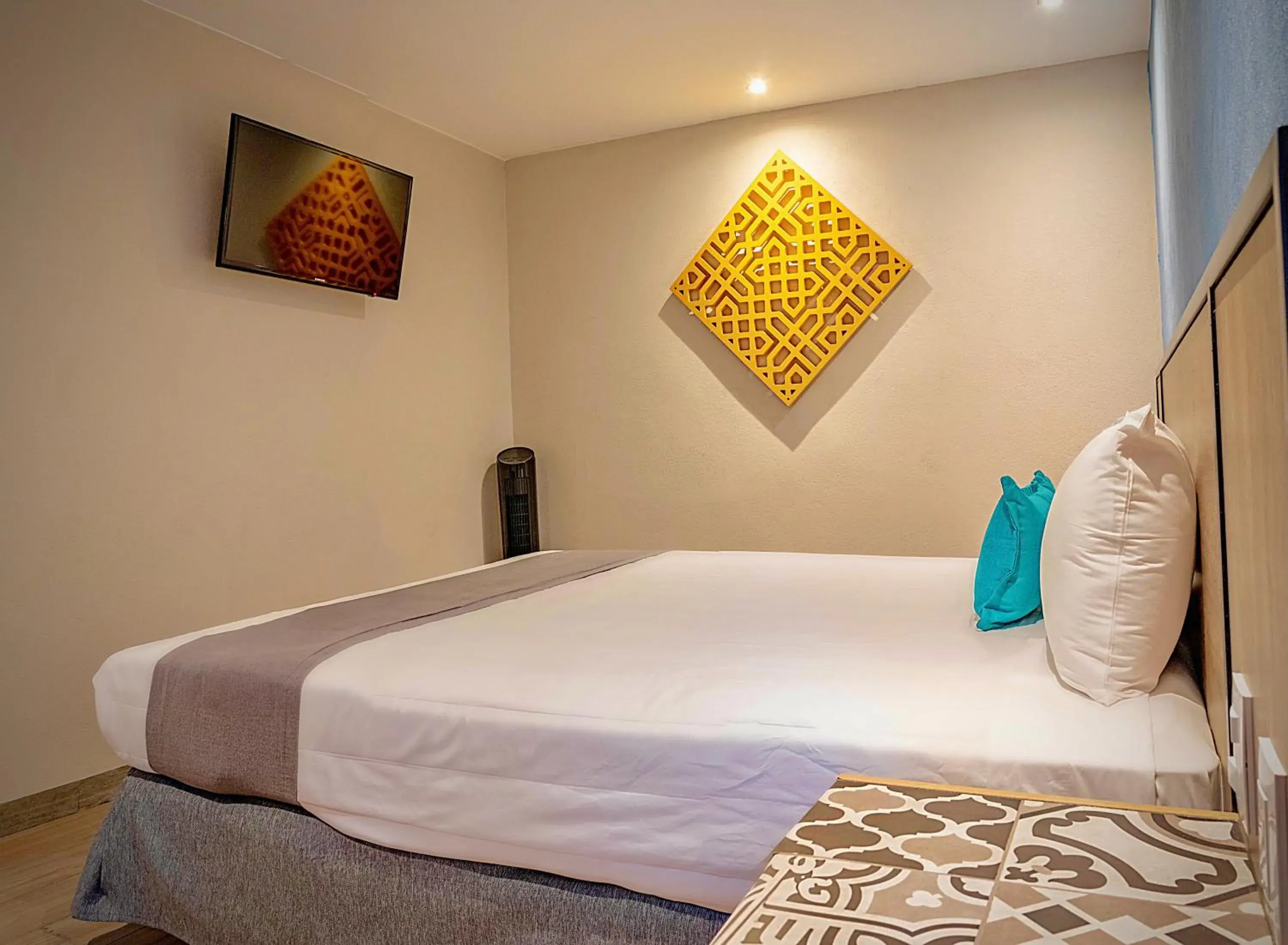 Superior King Room in Continental Mexicano Superior King Room in Continental Mexicano