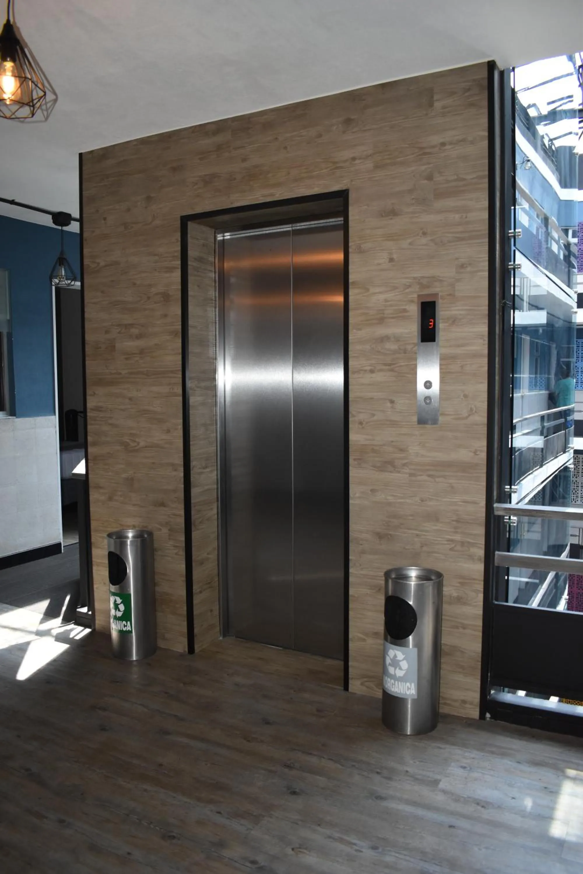 elevator in Continental Mexicano