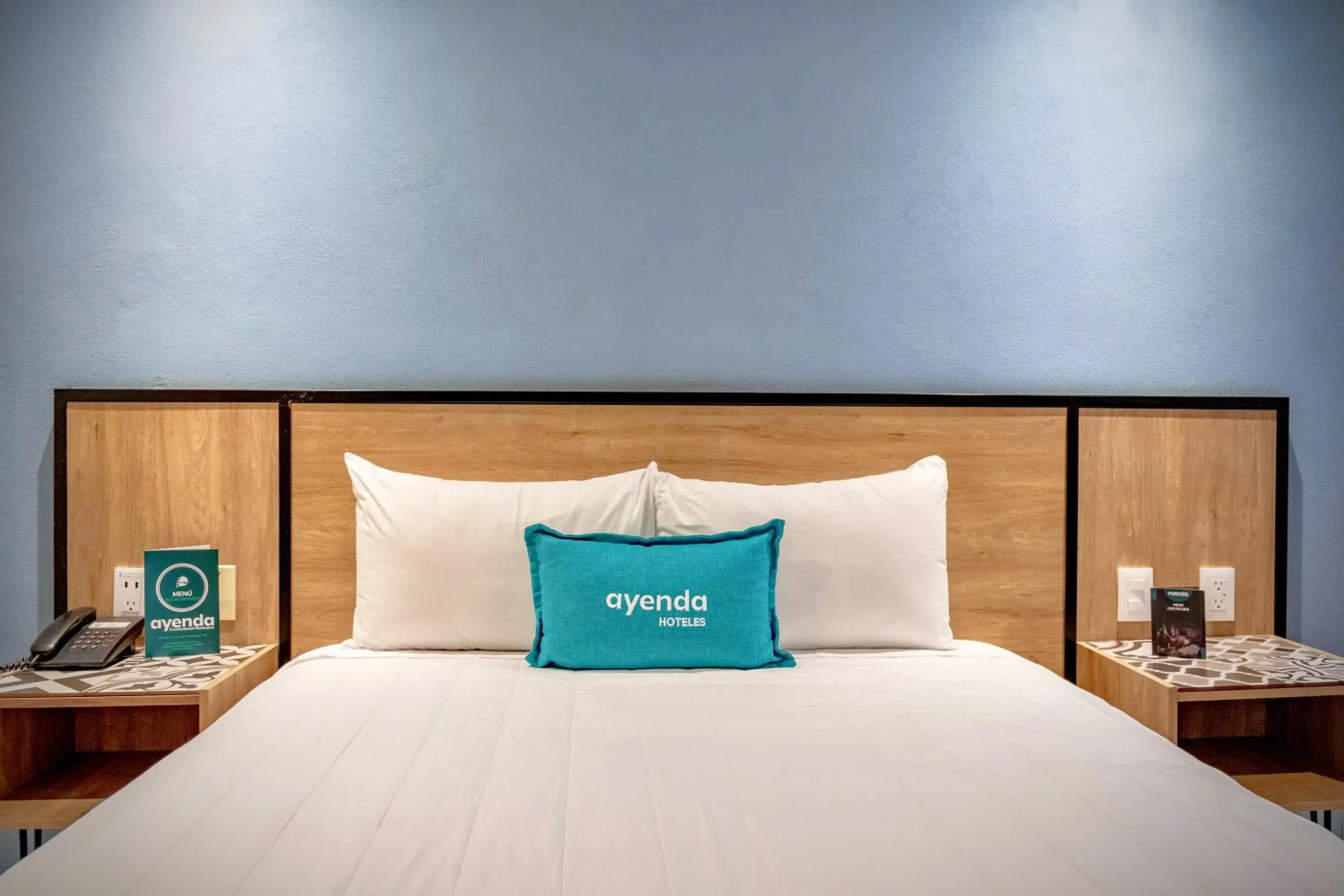 Double Room in Continental Mexicano Double Room in Continental Mexicano