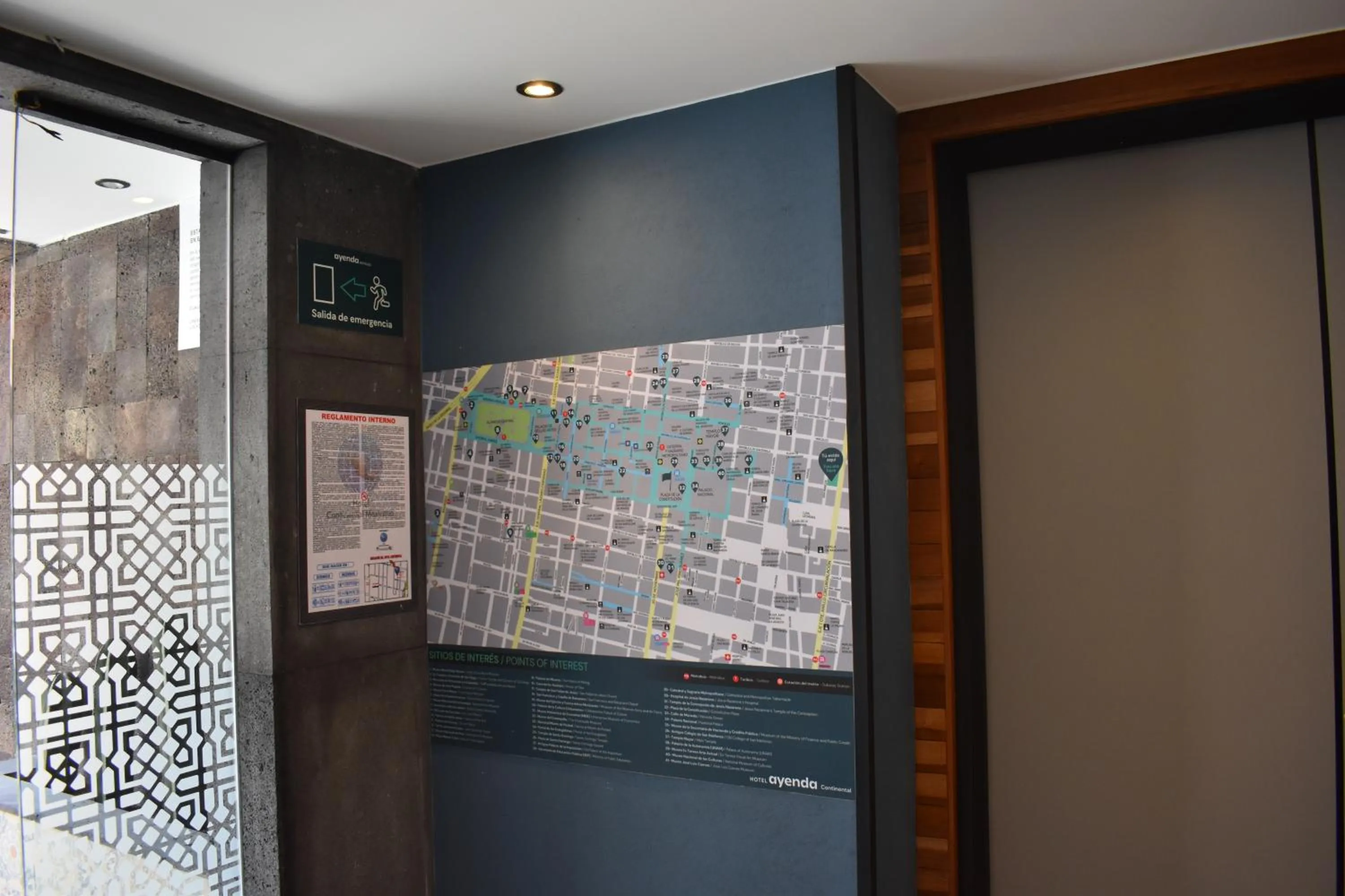 Lobby or reception in Continental Mexicano