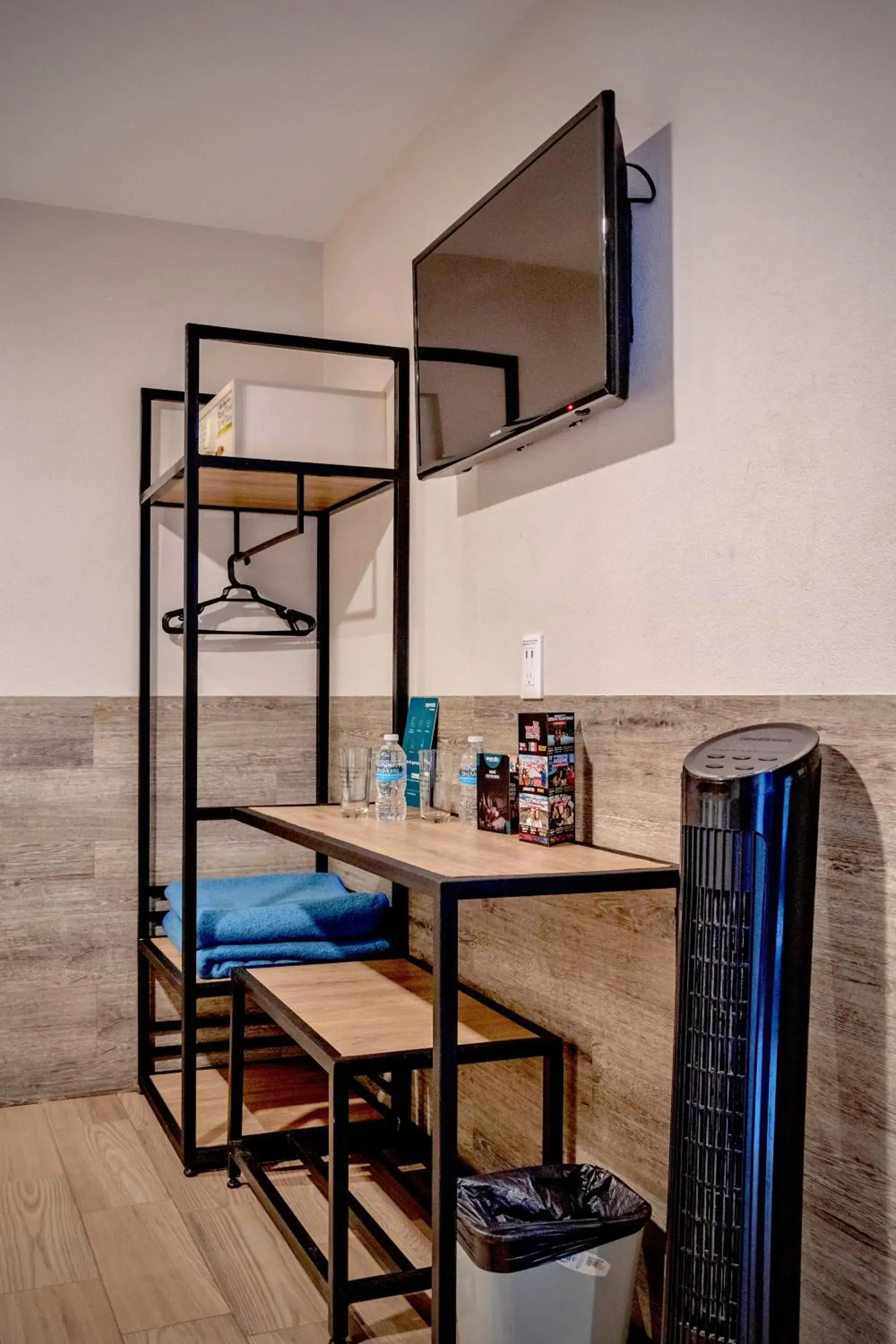 Double Room in Continental Mexicano Double Room in Continental Mexicano