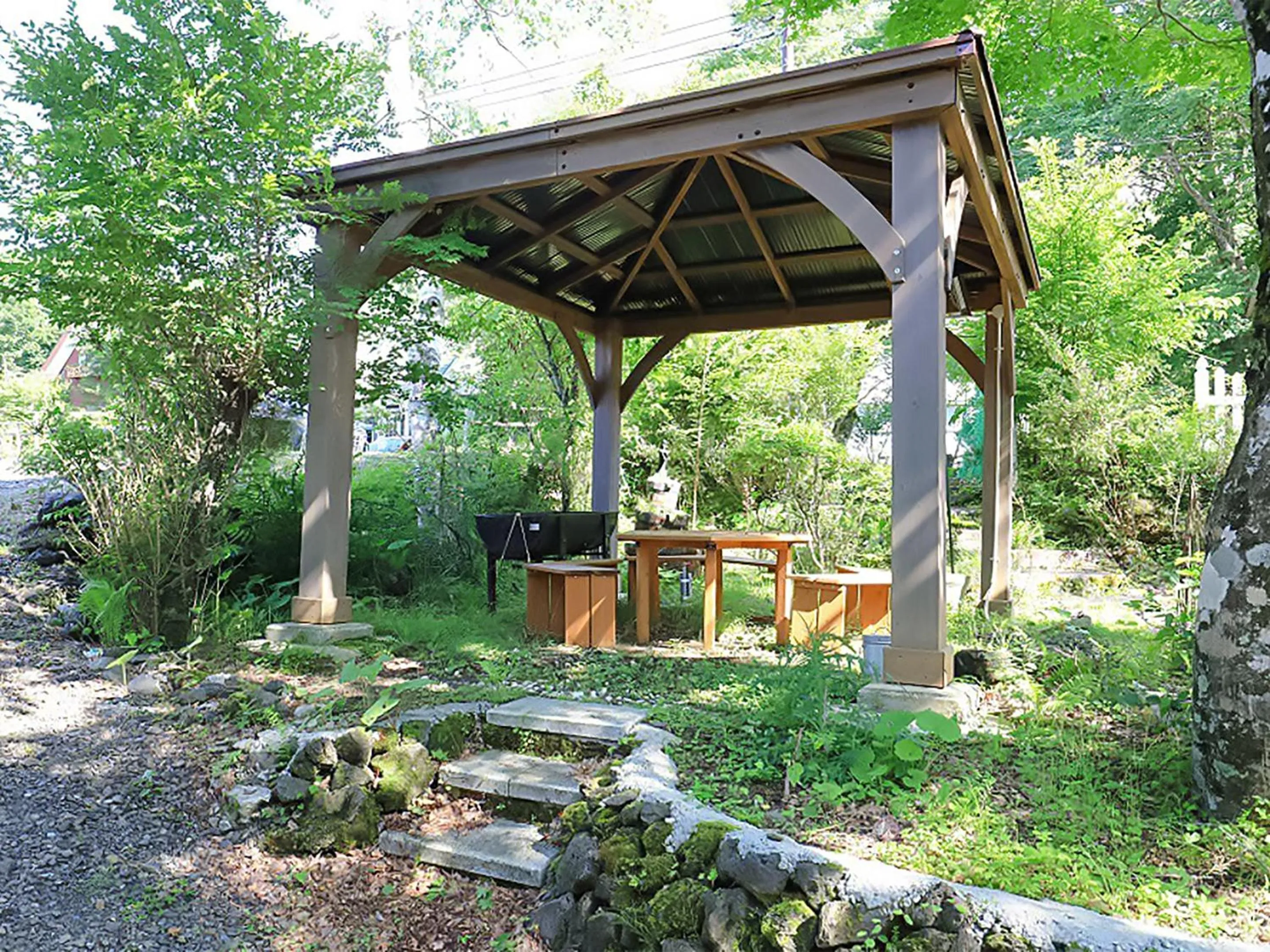 BBQ facilities in MOON GLOW