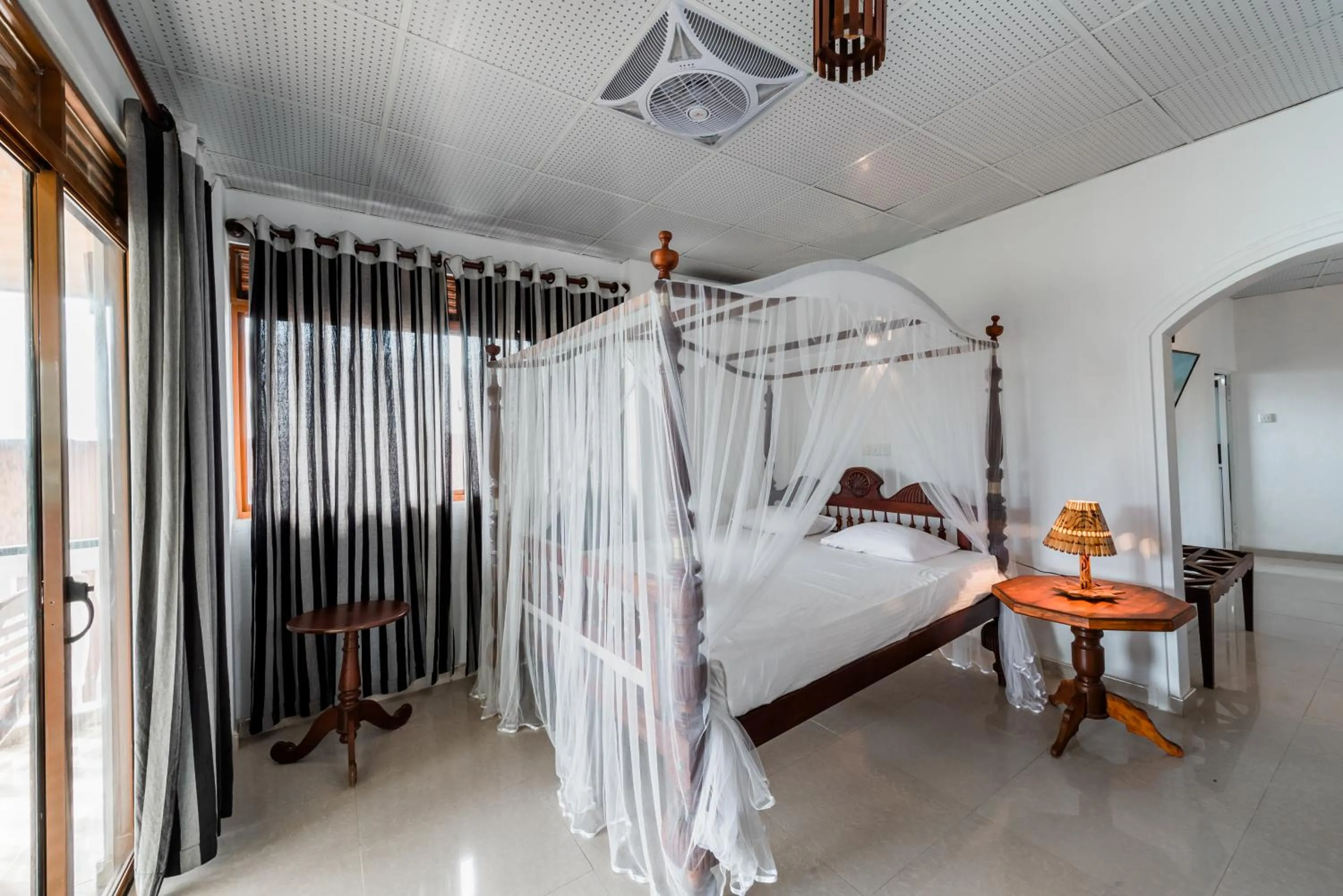 Bed in Seaview Deepal villa