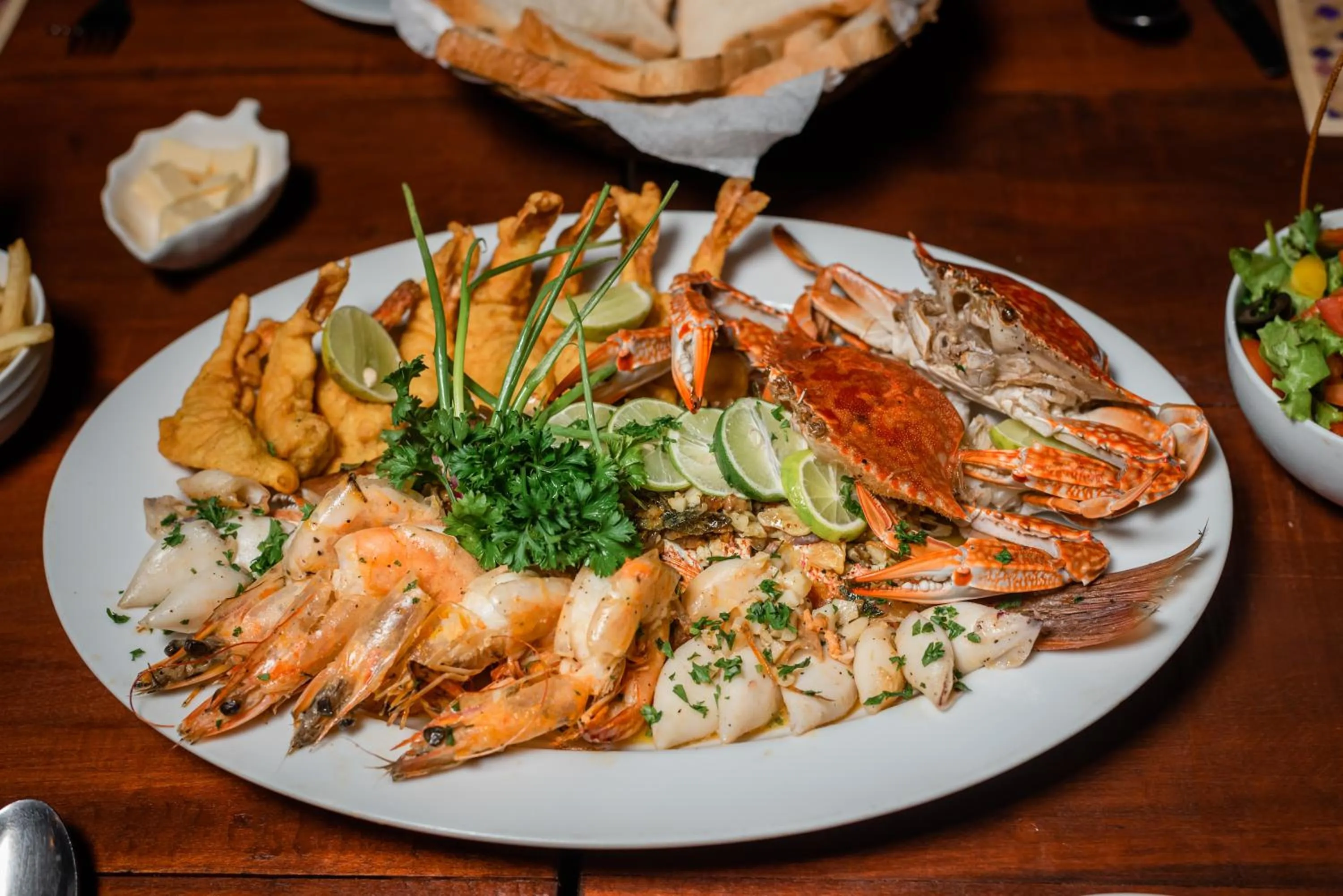 Food and drinks in Seaview Deepal villa