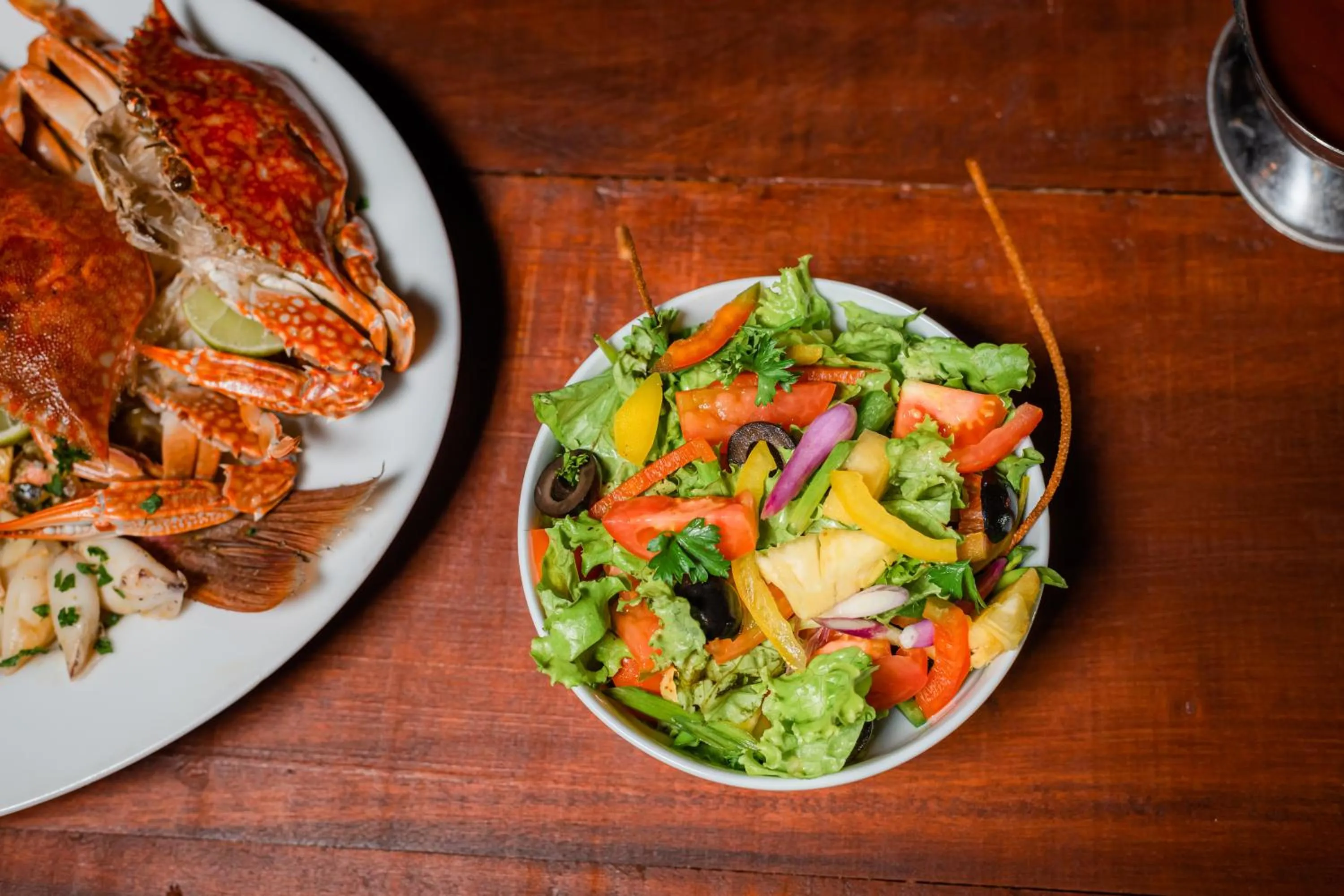 Food and drinks in Seaview Deepal villa