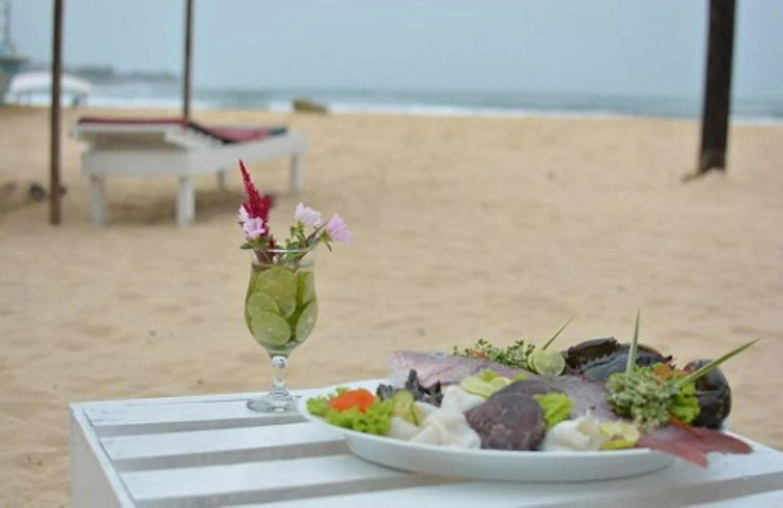 Restaurant/places to eat in Seaview Deepal villa