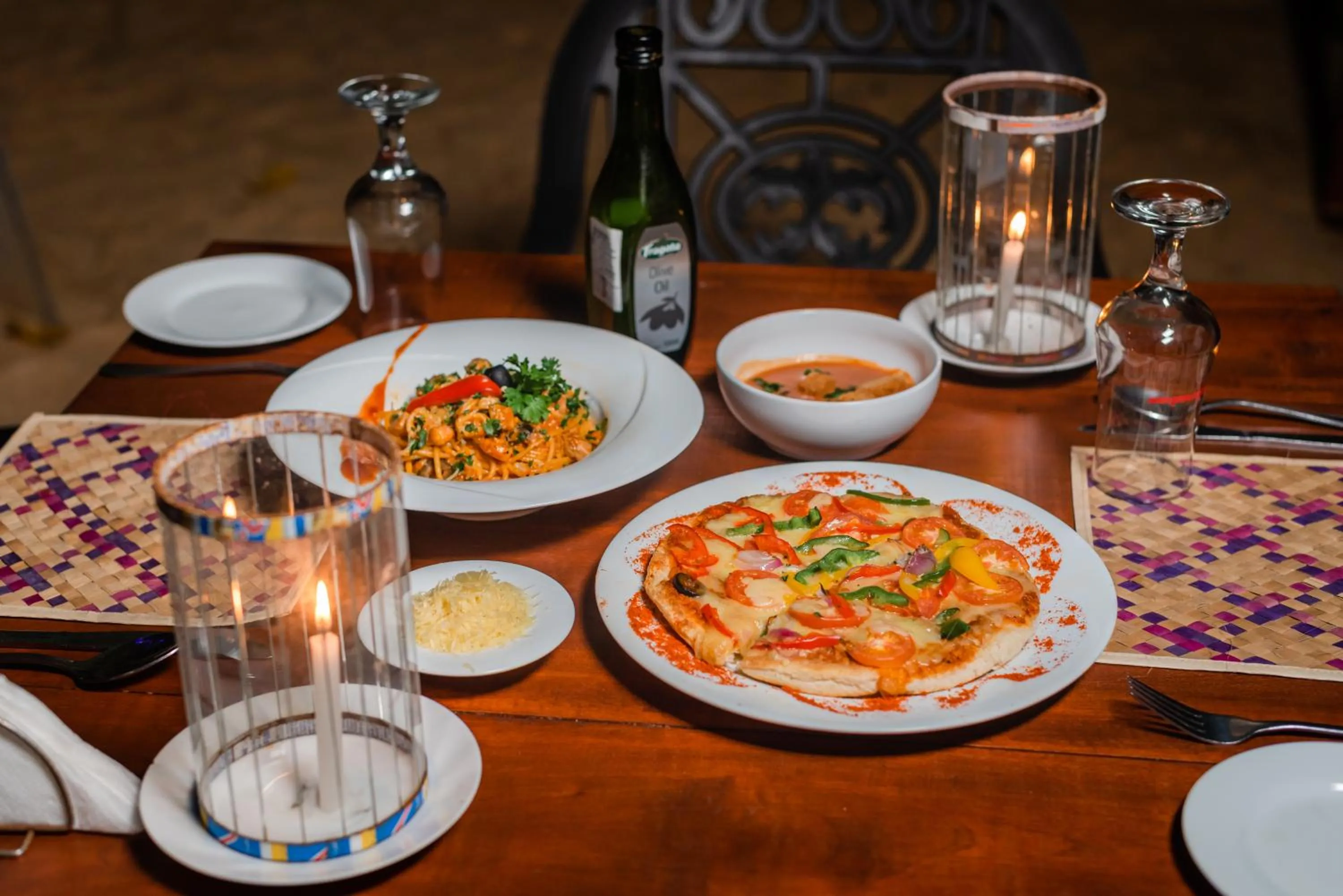 Food and drinks in Seaview Deepal villa