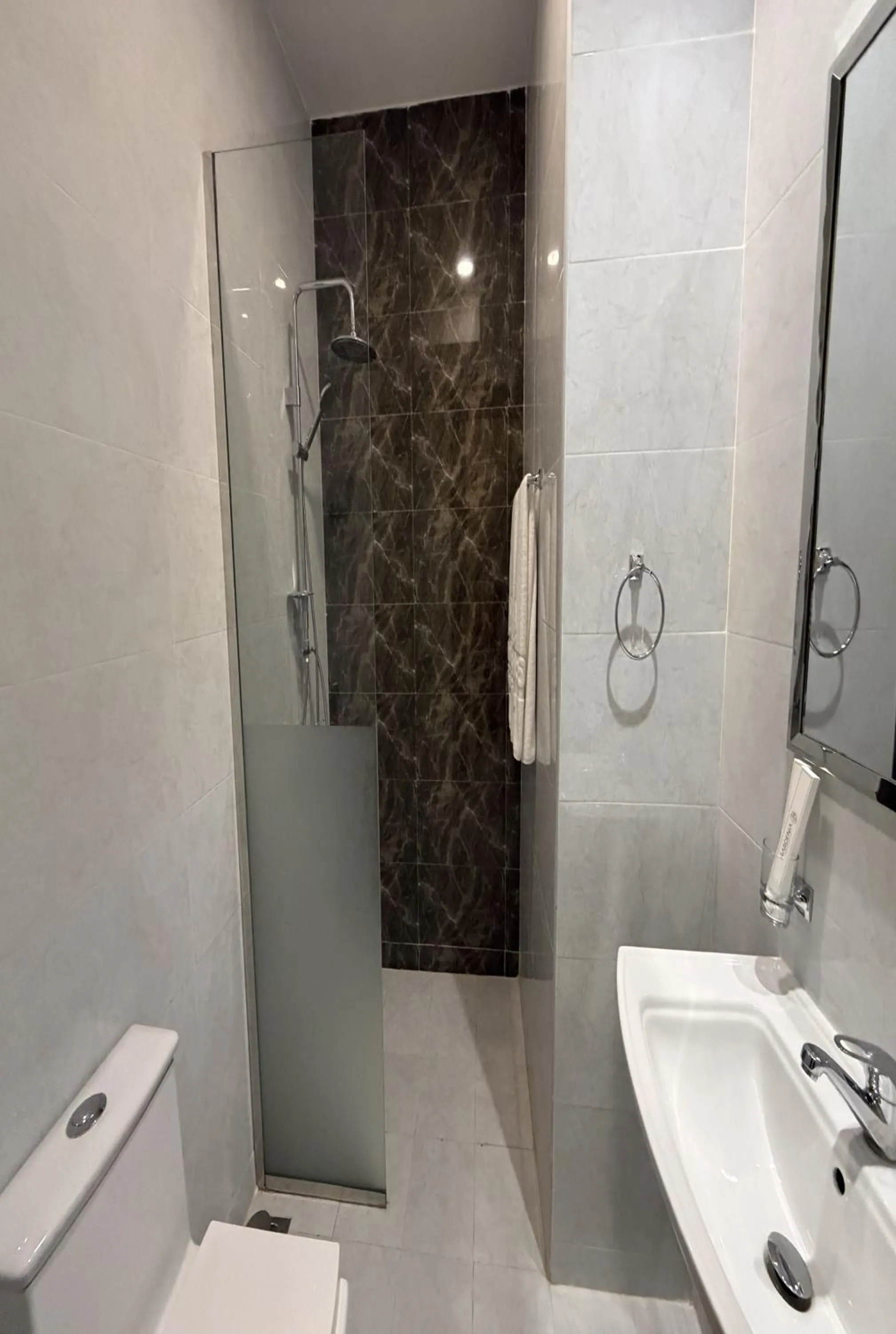 Bathroom in Holiday Al Khaleej Hotel