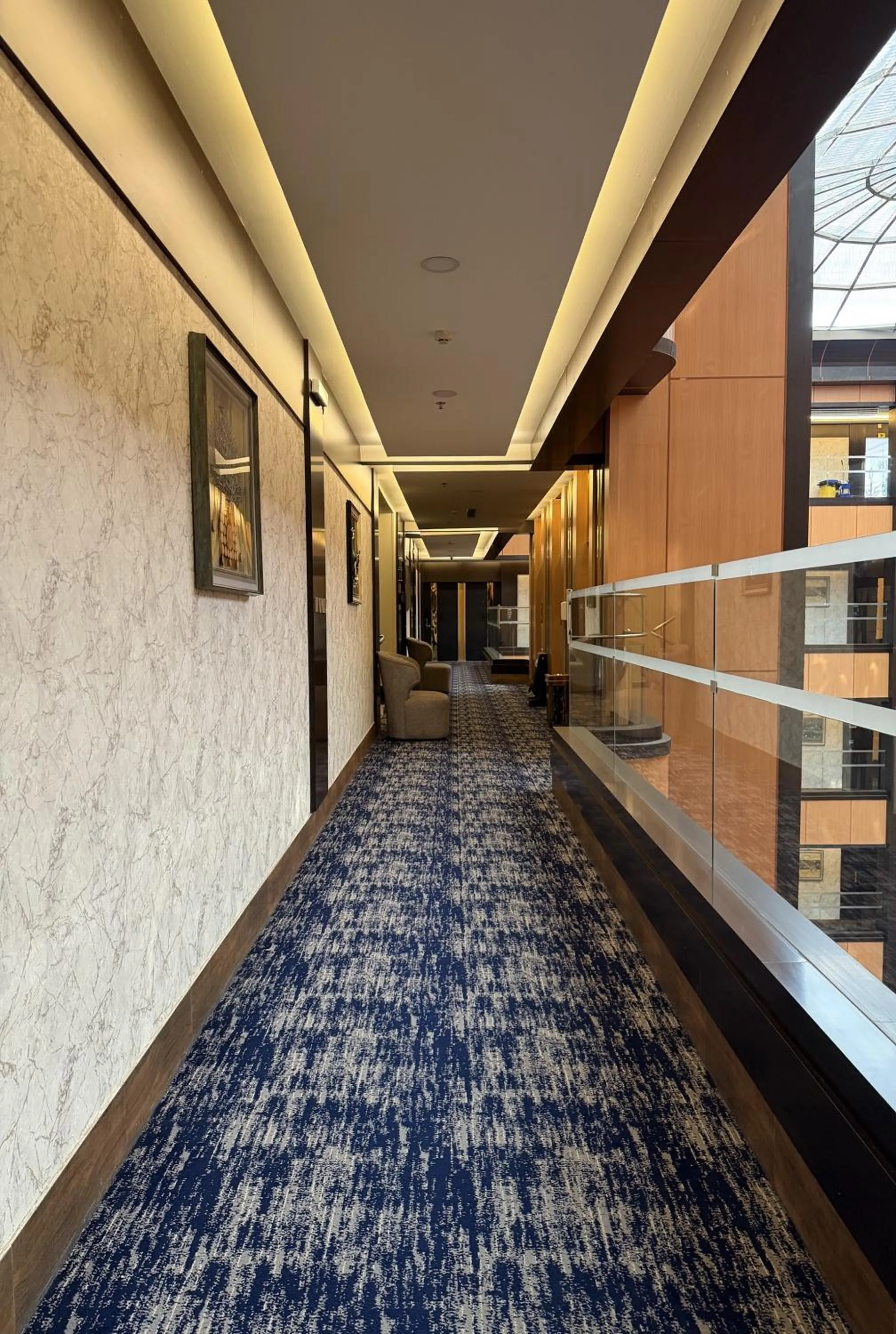 Lobby or reception in Holiday Al Khaleej Hotel