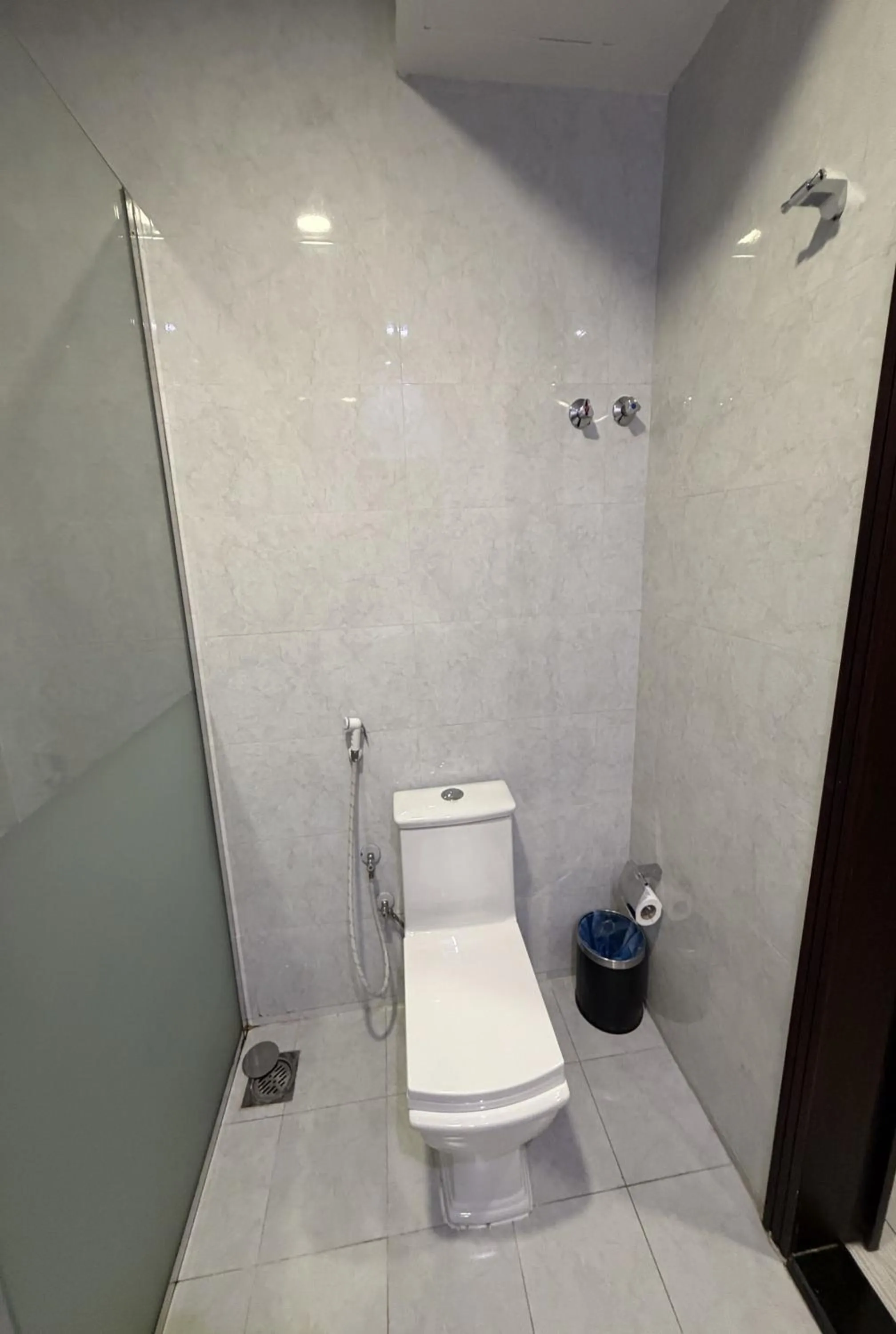 Bathroom in Holiday Al Khaleej Hotel