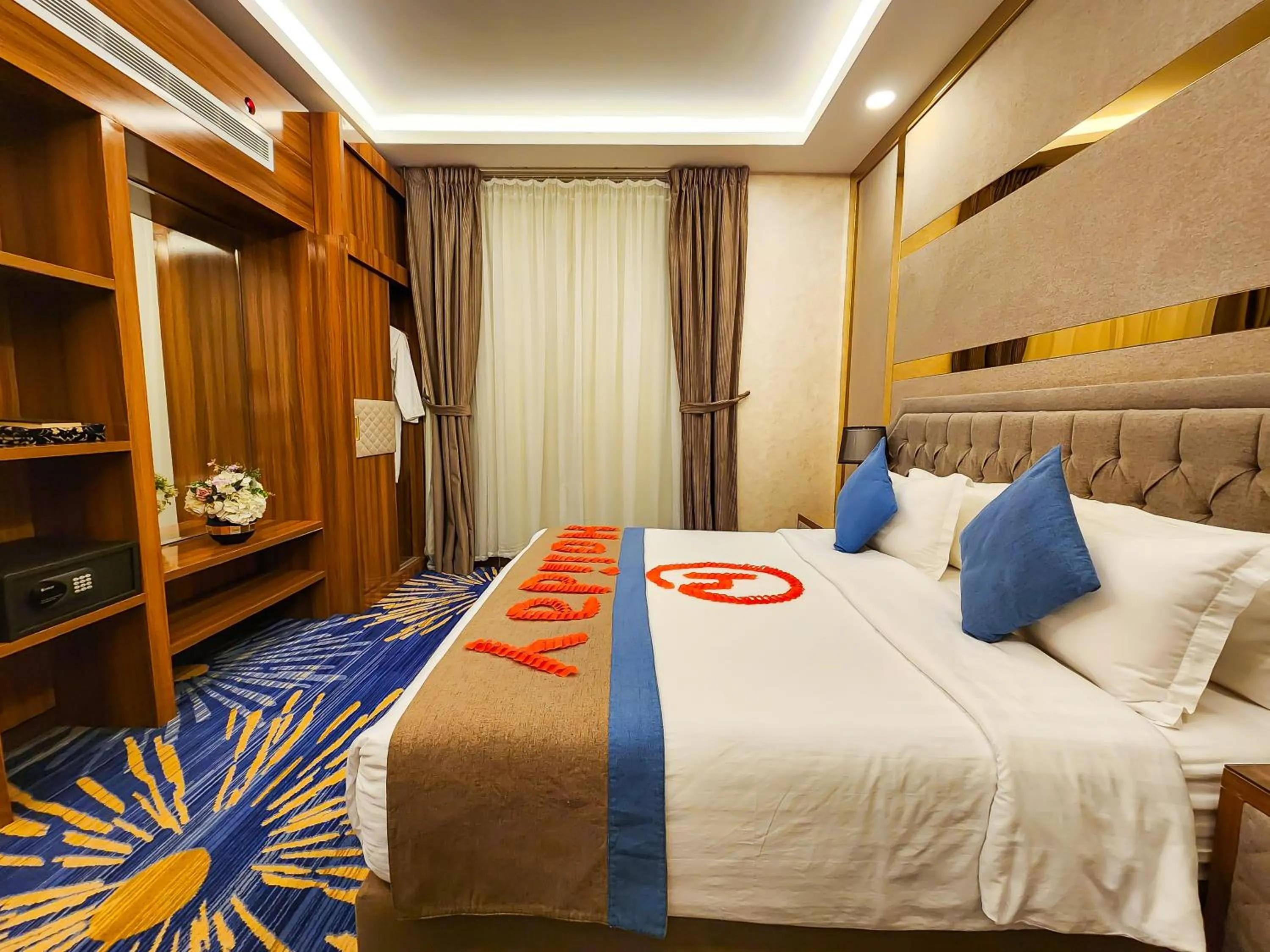 Bedroom, Bed in Holiday Al Khaleej Hotel