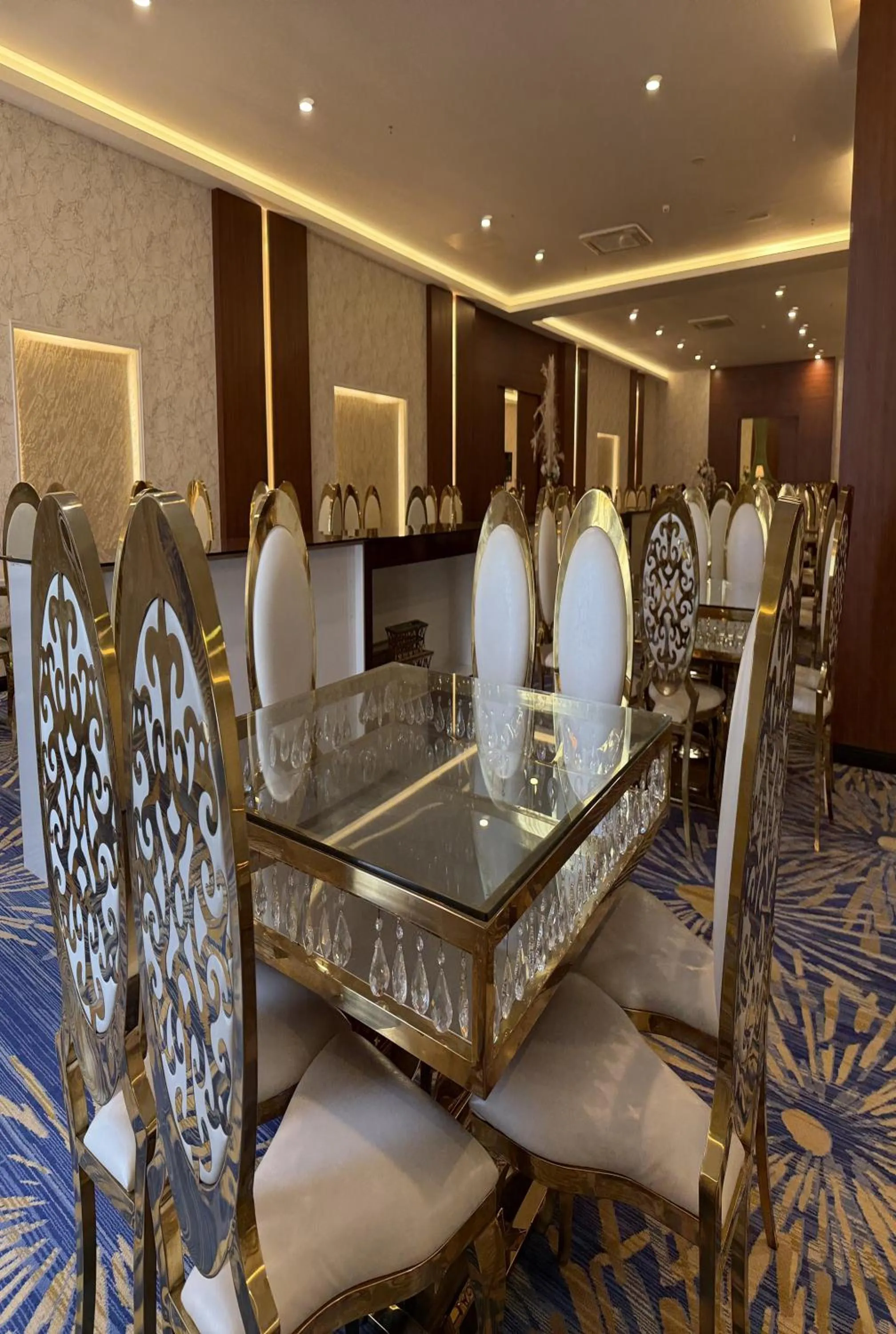 Seating area in Holiday Al Khaleej Hotel