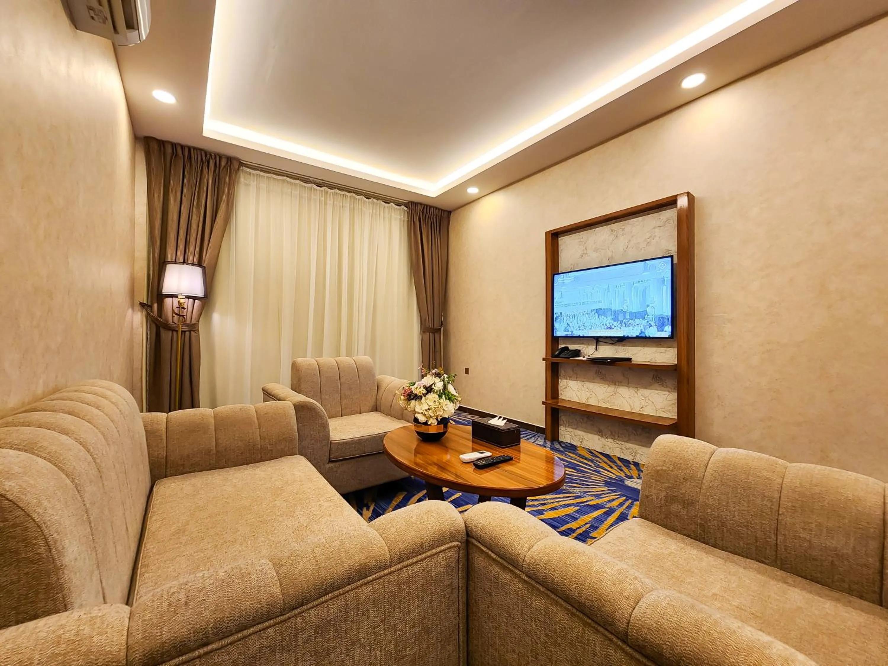 Seating area in Holiday Al Khaleej Hotel