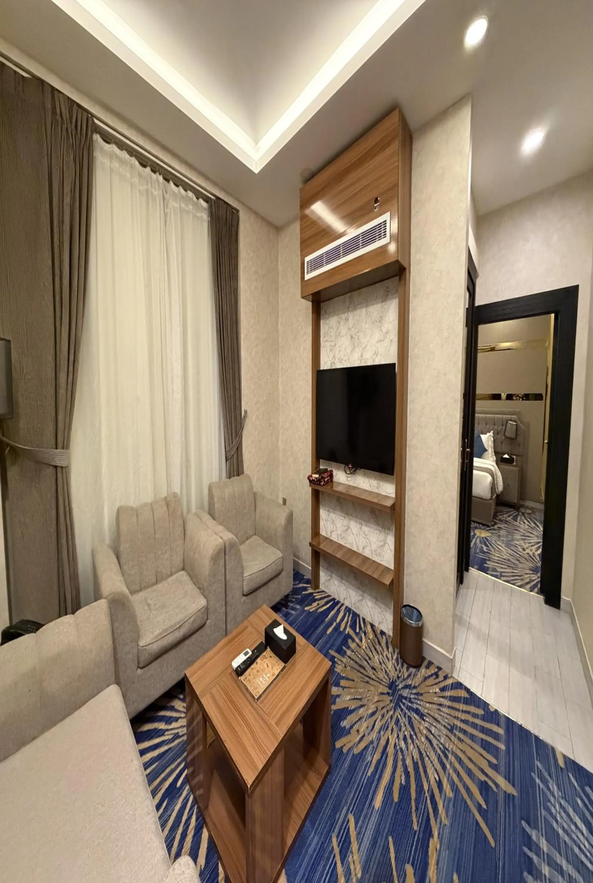 Photo of the whole room in Holiday Al Khaleej Hotel