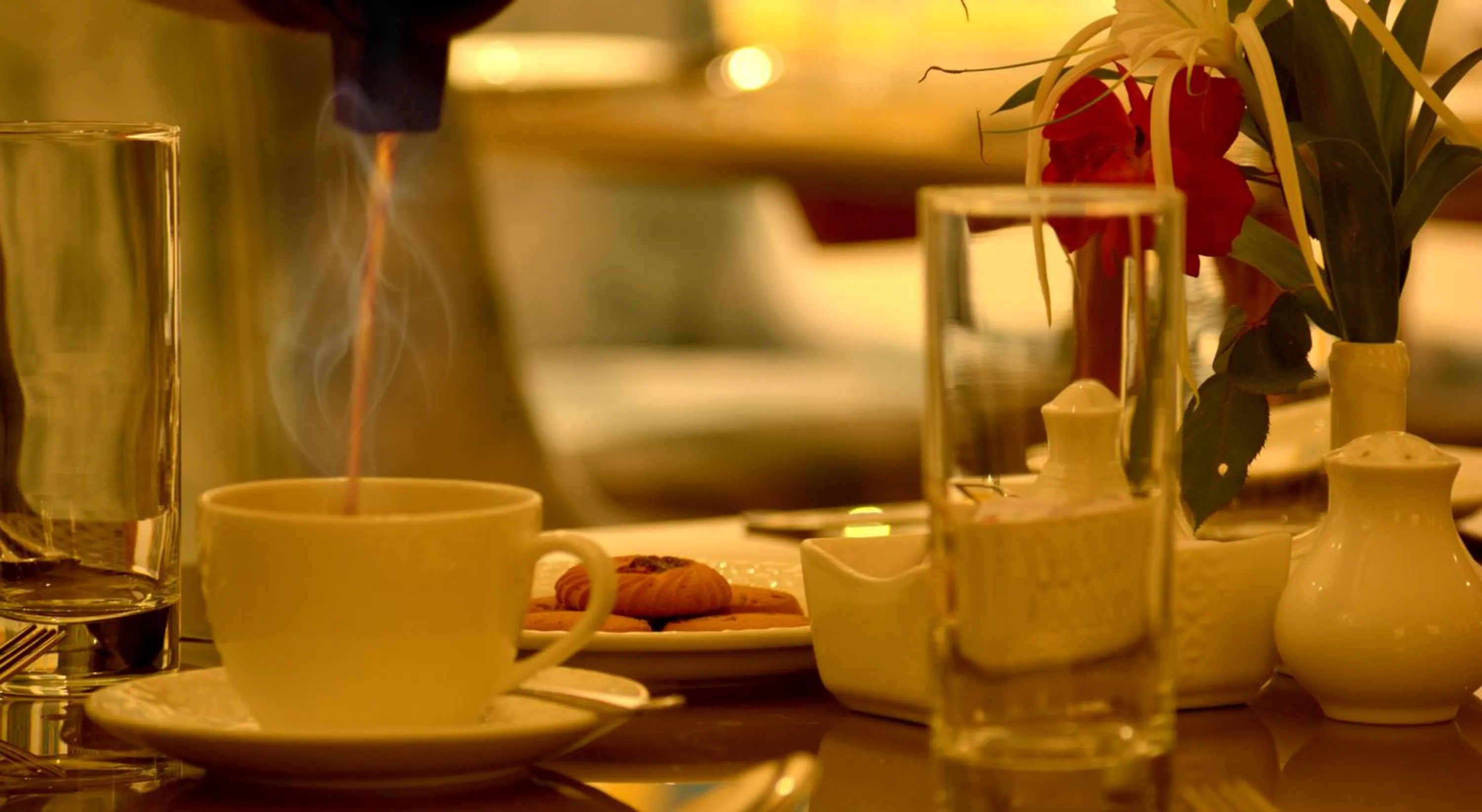 Coffee/tea facilities in Hotel Chandela Khajuraho