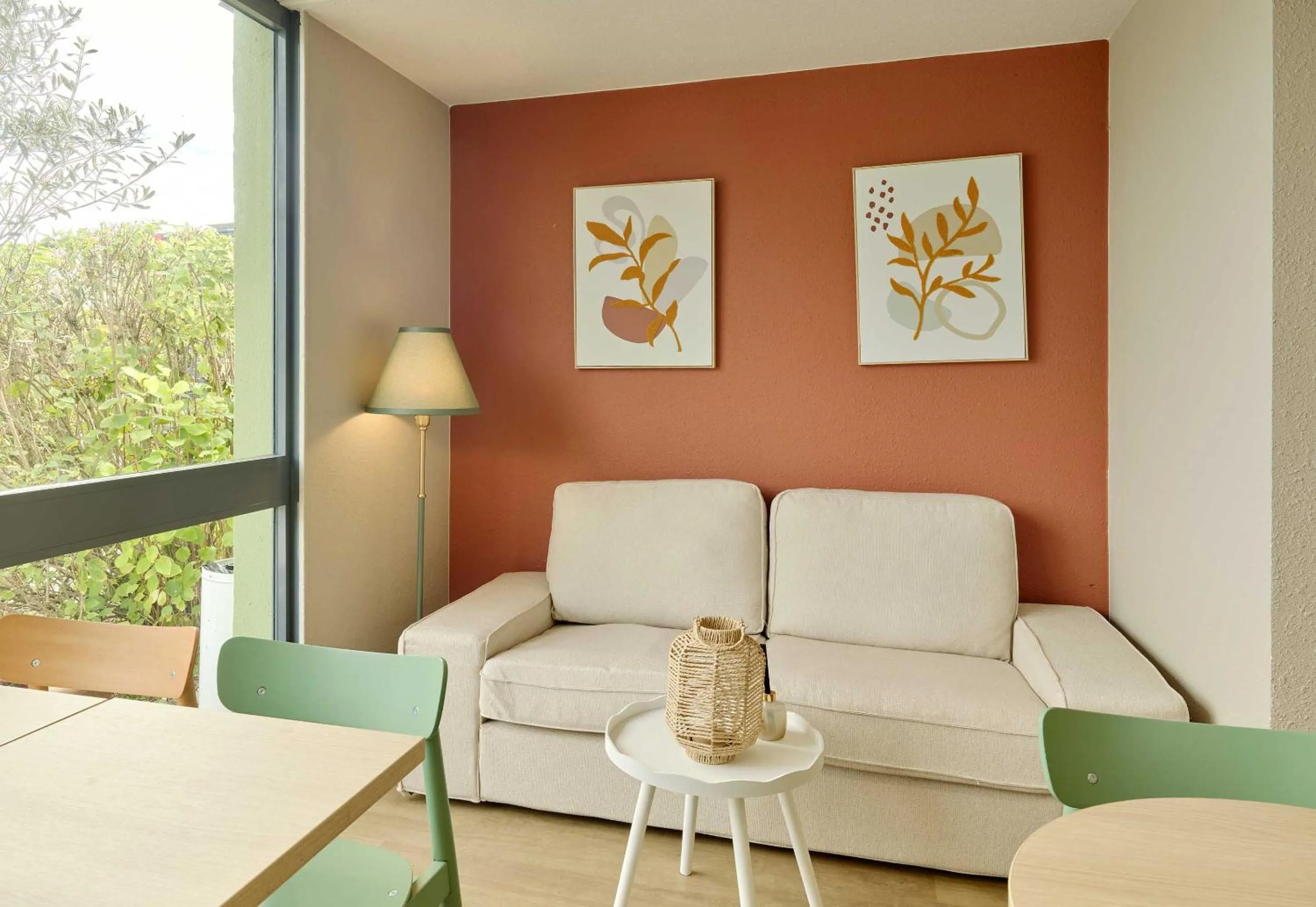 Lobby or reception in B&B HOTEL Cergy Pierrelaye