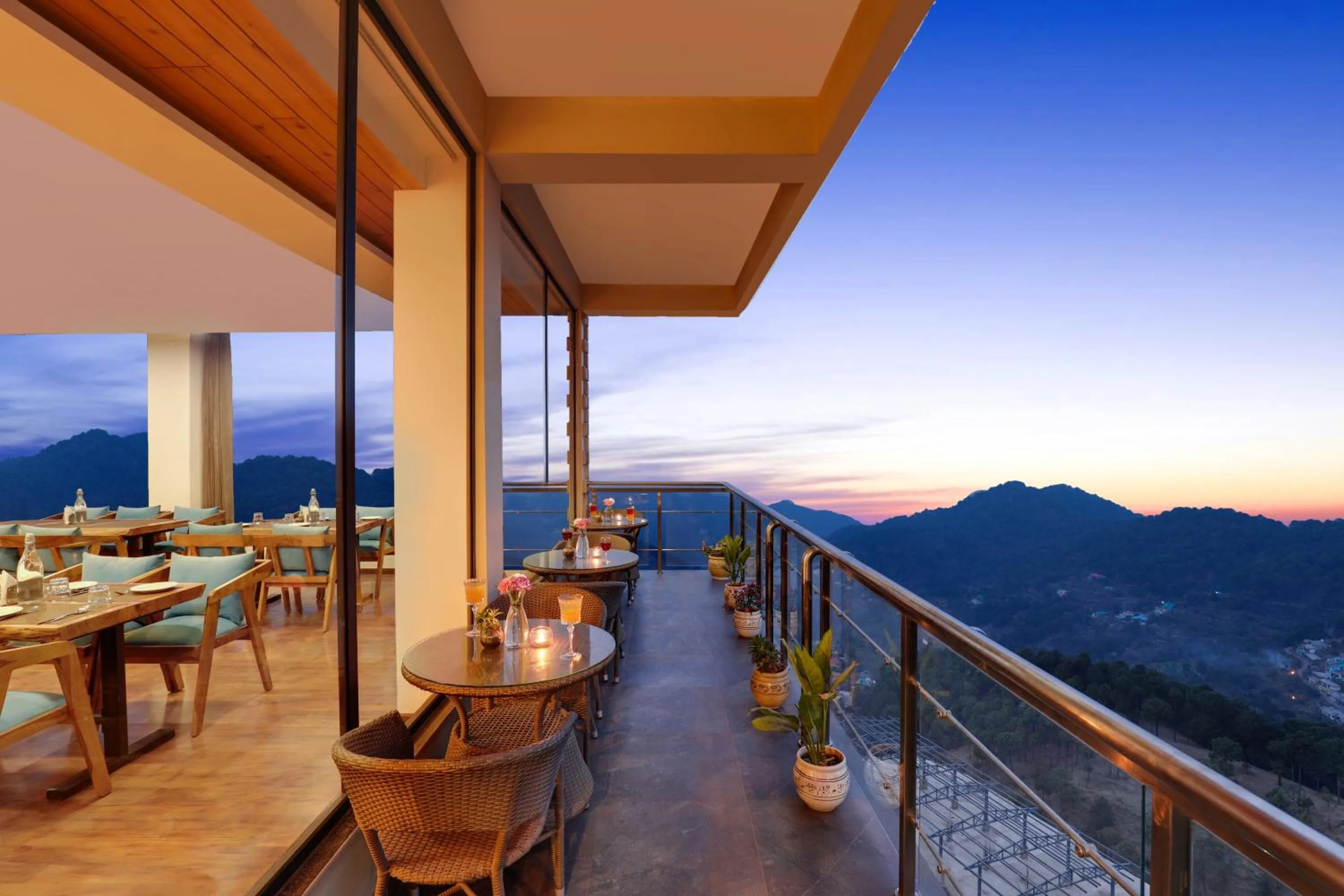 Restaurant/places to eat in The Chateau Kasauli