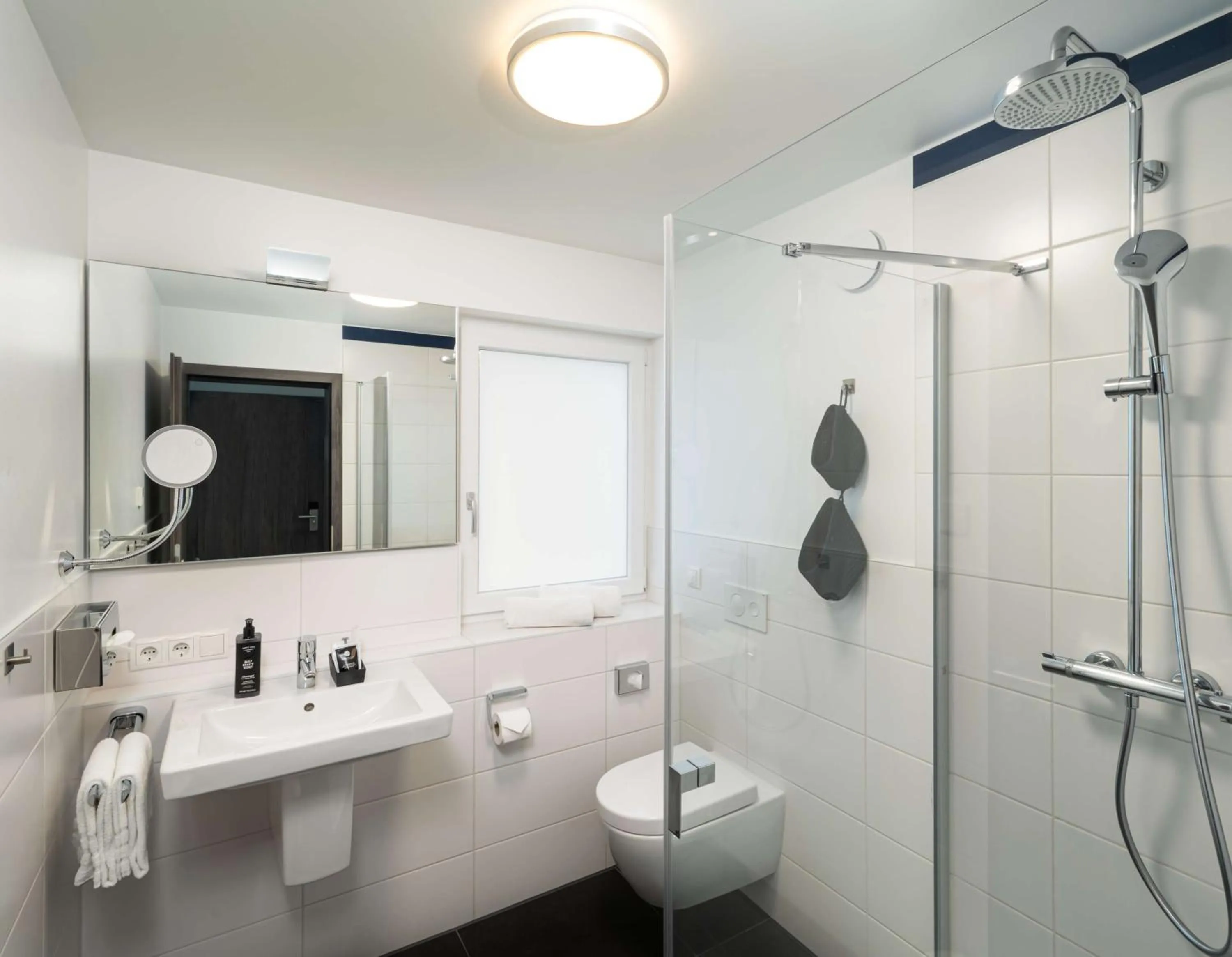 Bathroom in ANA Living Karlsruhe by Arthotel ANA
