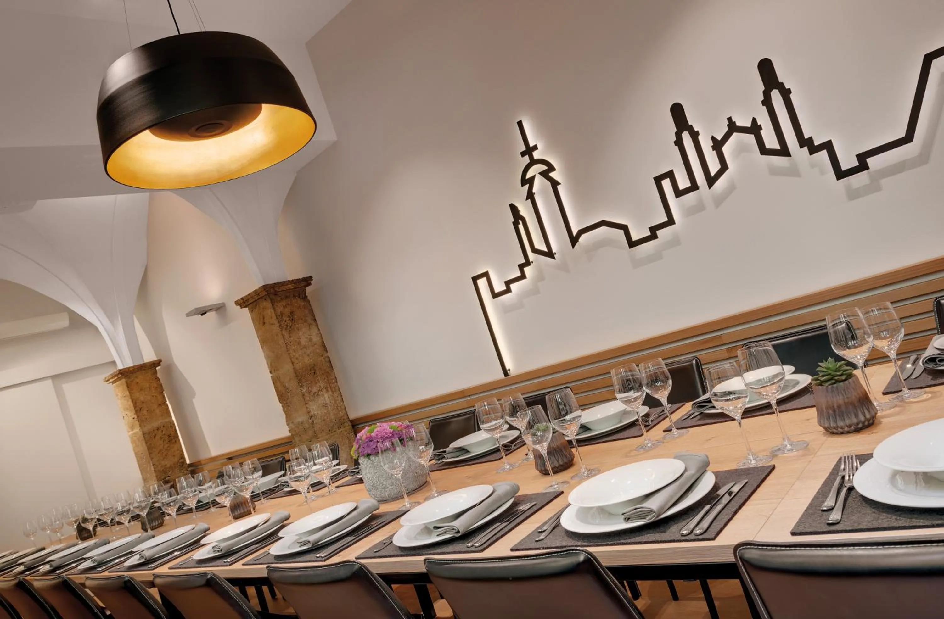 Banquet/Function facilities in Alpen Hotel München