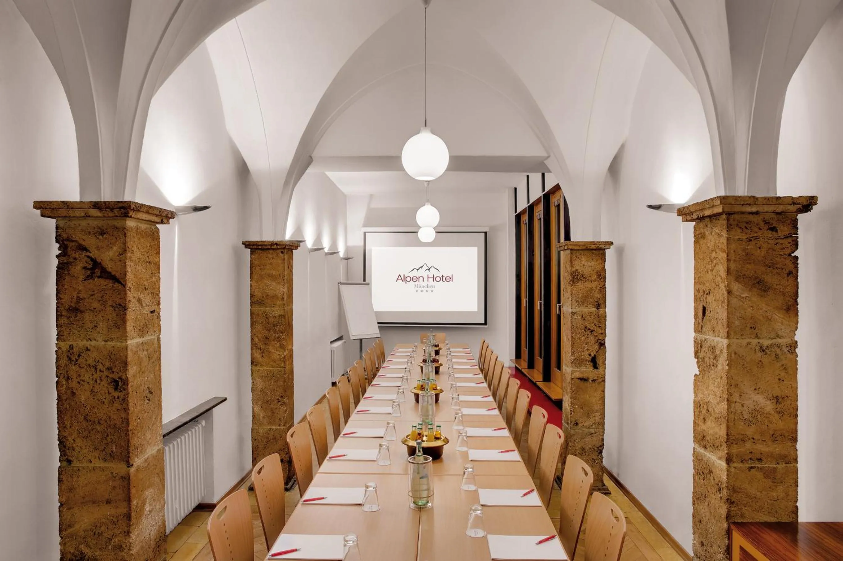 Banquet/Function facilities in Alpen Hotel München