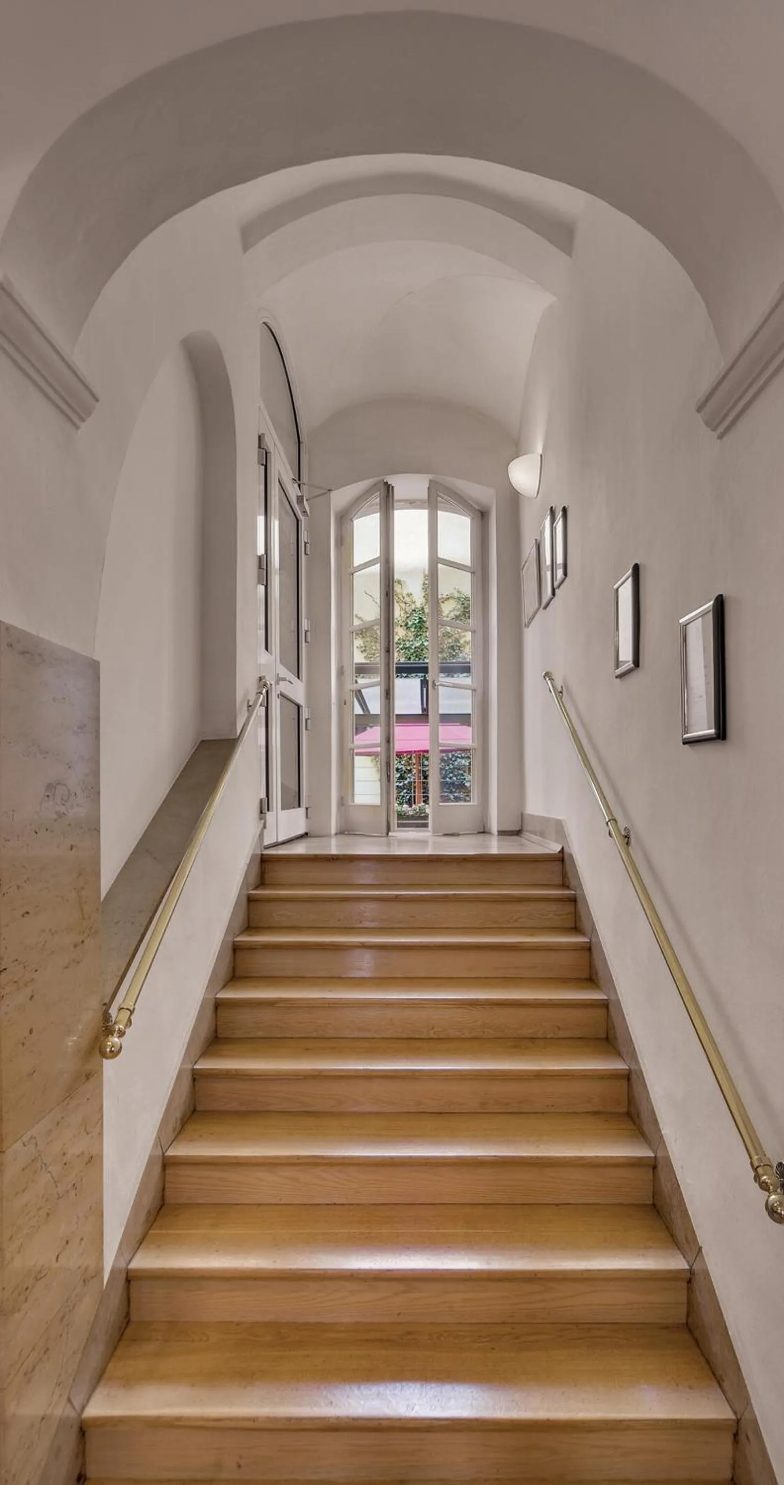 Decorative detail in Alpen Hotel München