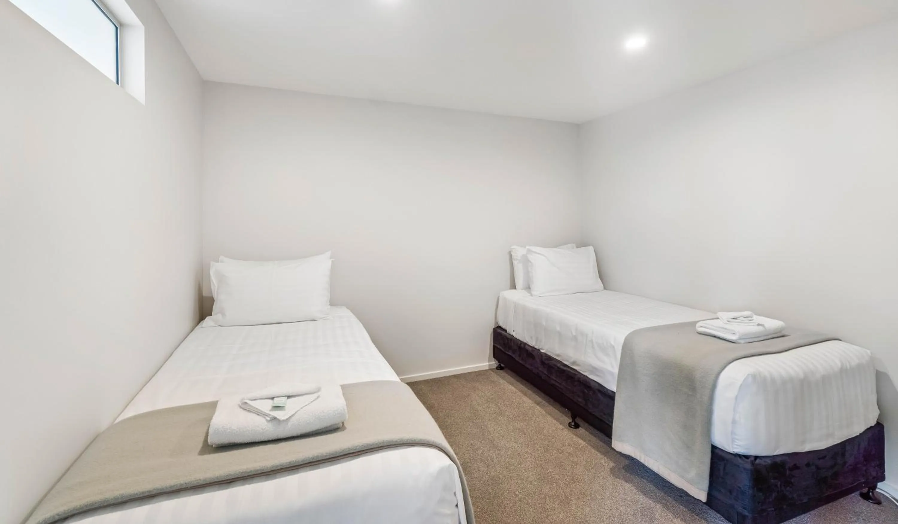 Bedroom, Bed in Kaikoura Beach Motel