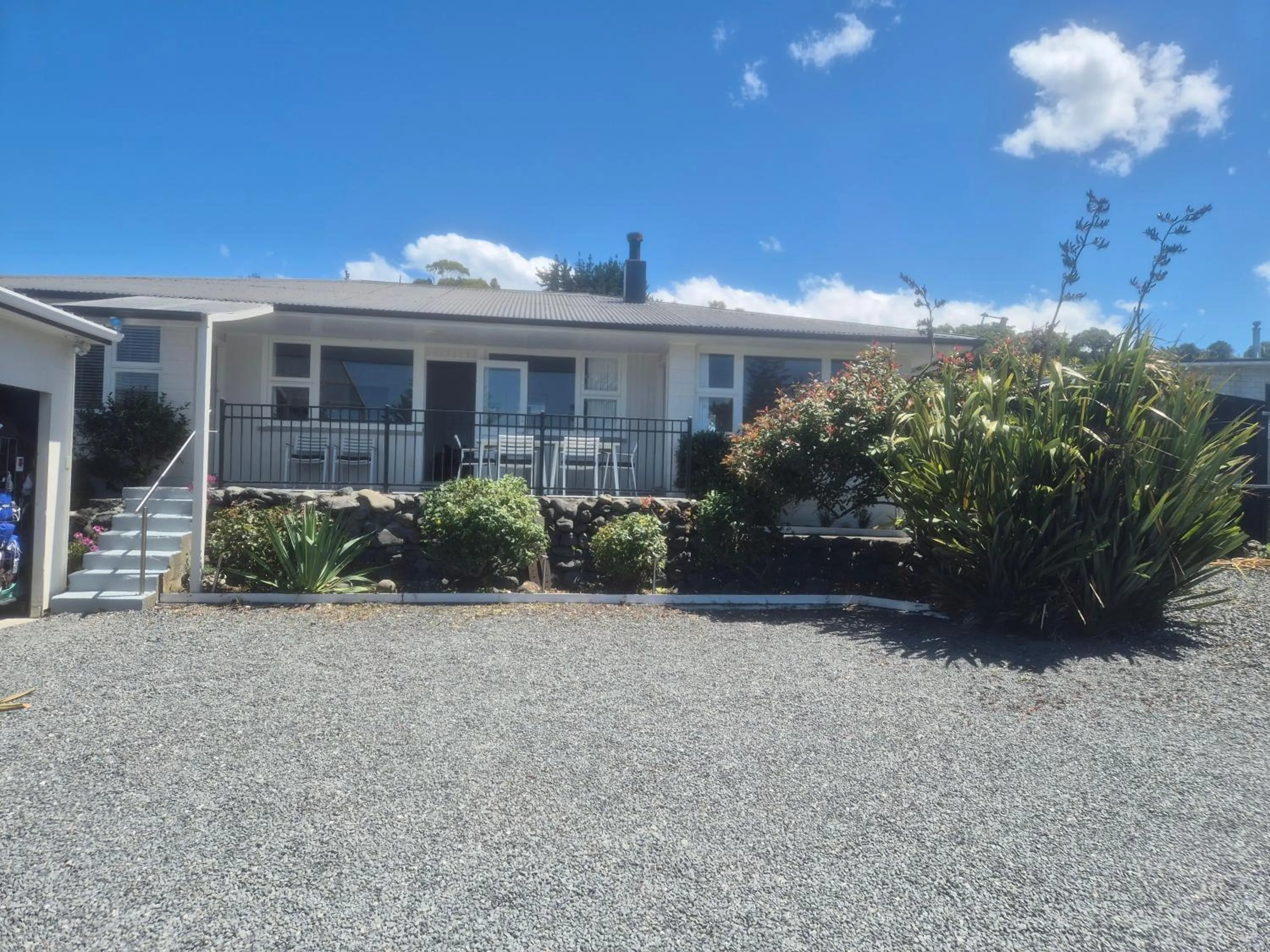 Patio in Kaikoura Beach Motel