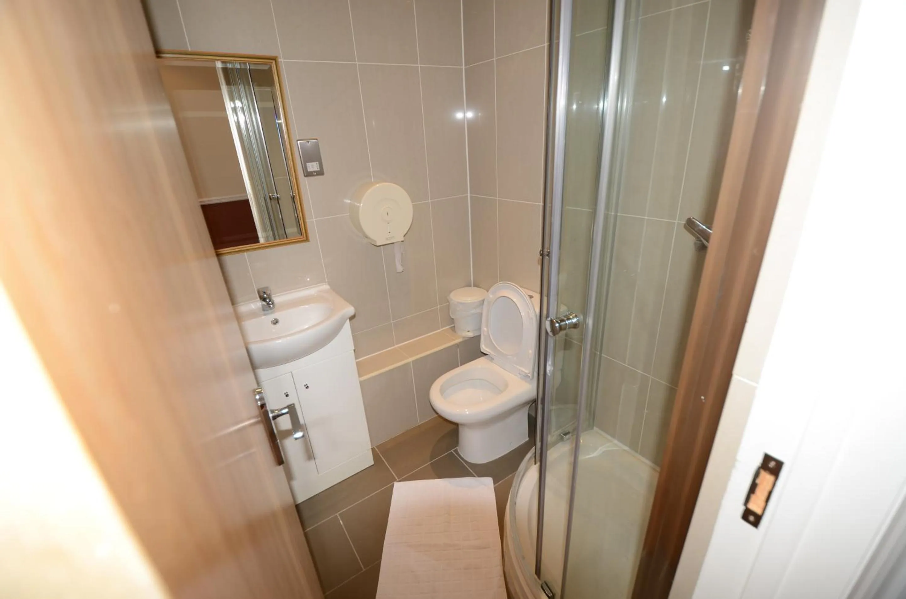 Bathroom in Amber Residence Hotel-Suites