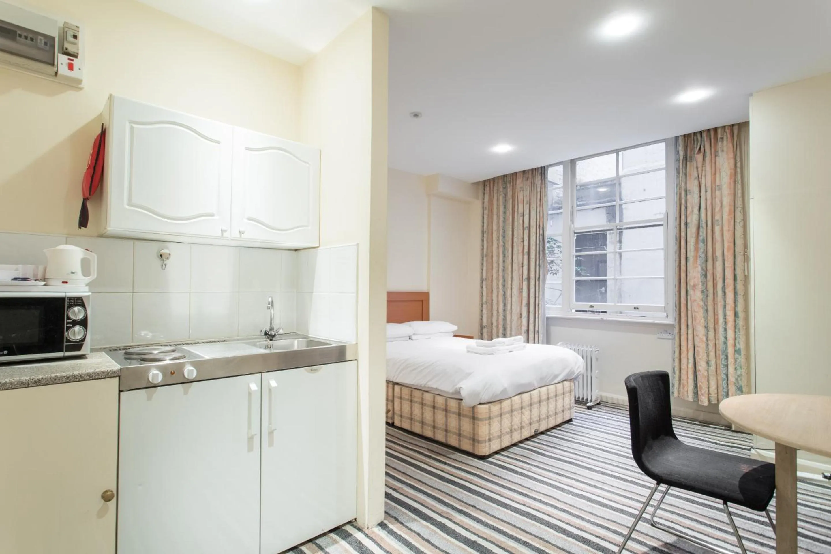 Bedroom, Bed in Amber Residence Hotel-Suites