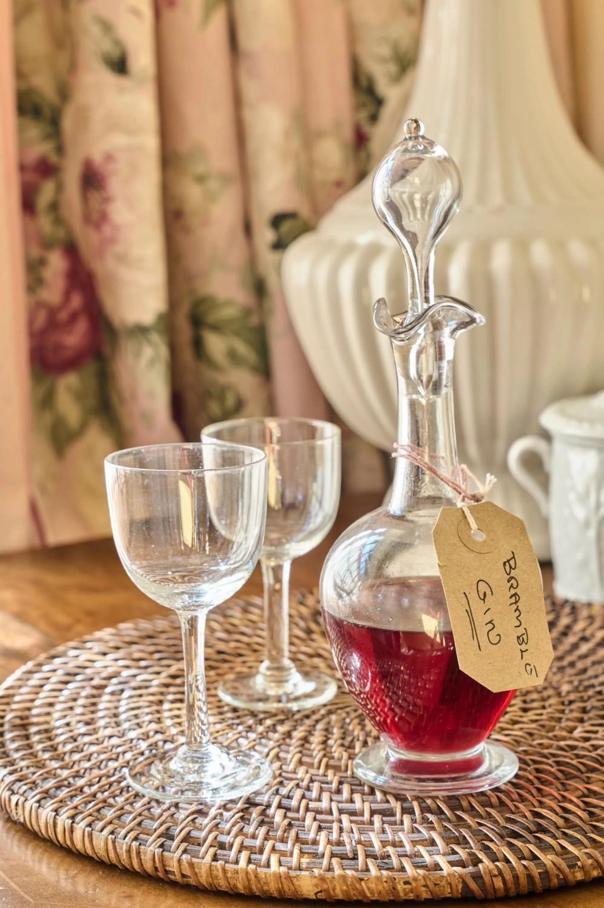 Drinks in The Old School, Idbury, OX7 6RU