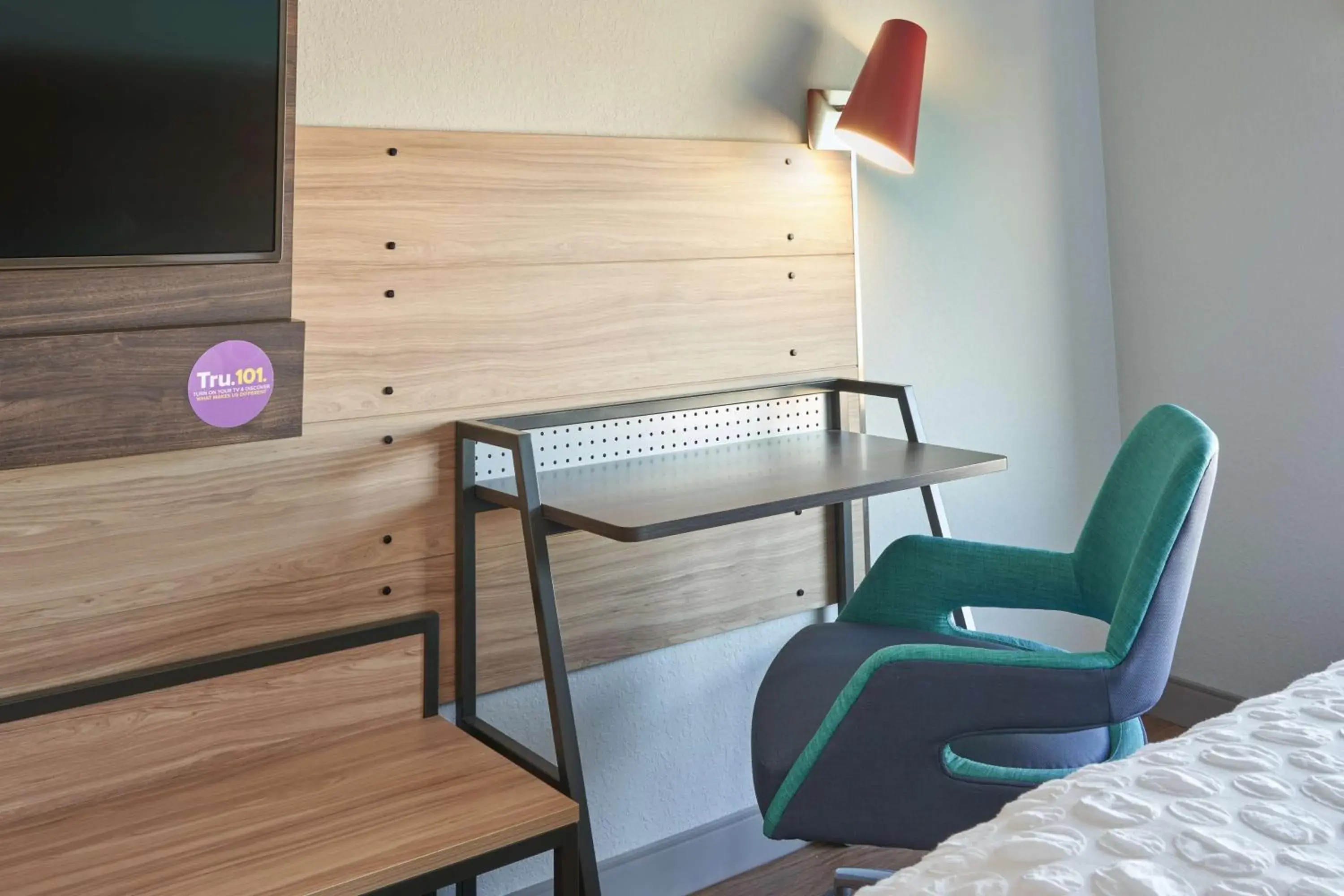 Queen Room with Two Queen Beds - Hearing Access in Tru By Hilton Fort Lauderdale Downtown-Flagler Village Queen Room with Two Queen Beds - Hearing Access in Tru By Hilton Fort Lauderdale Downtown-Flagler Village