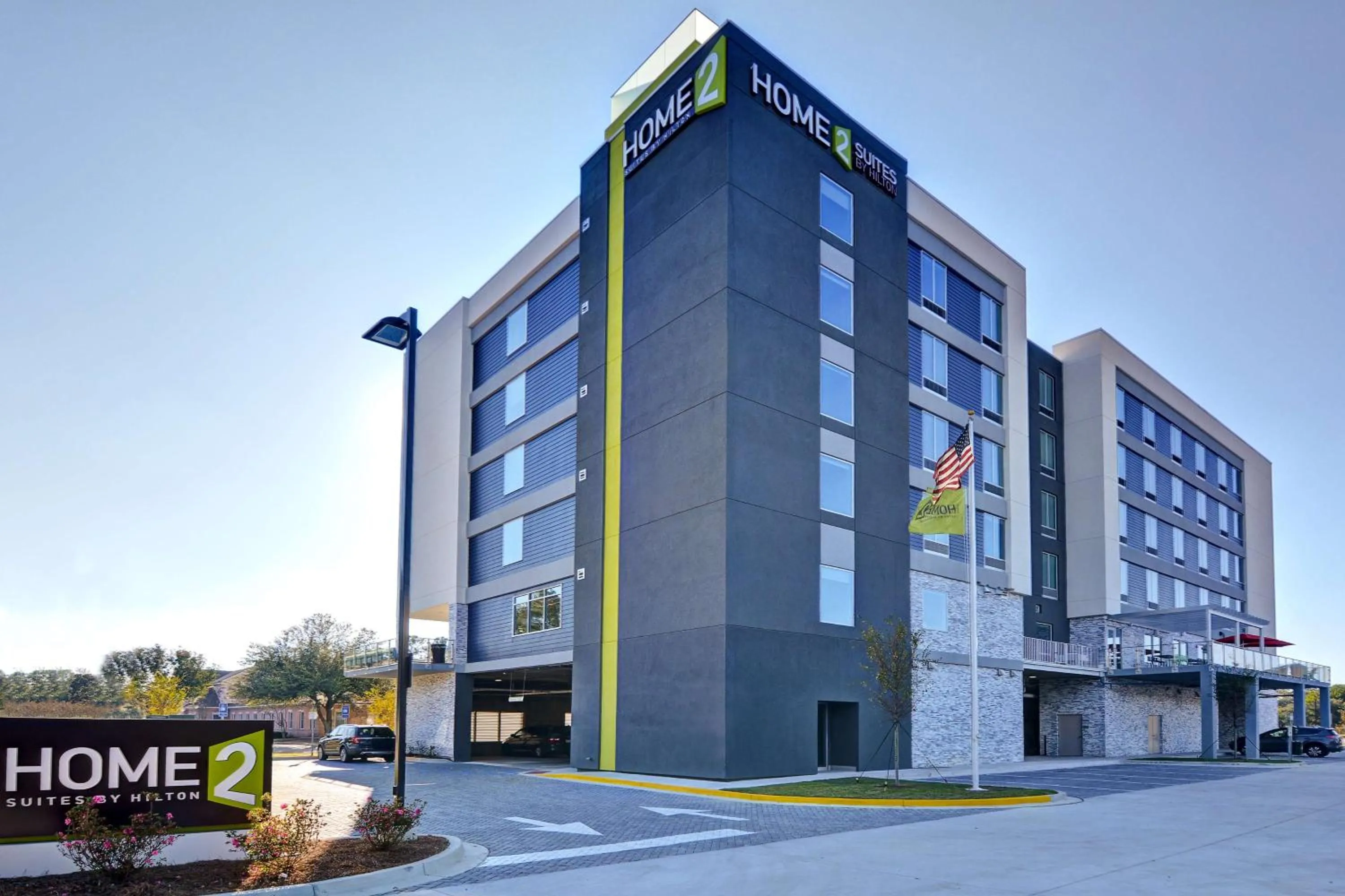 Property building in Home2 Suites By Hilton Savannah Midtown, Ga