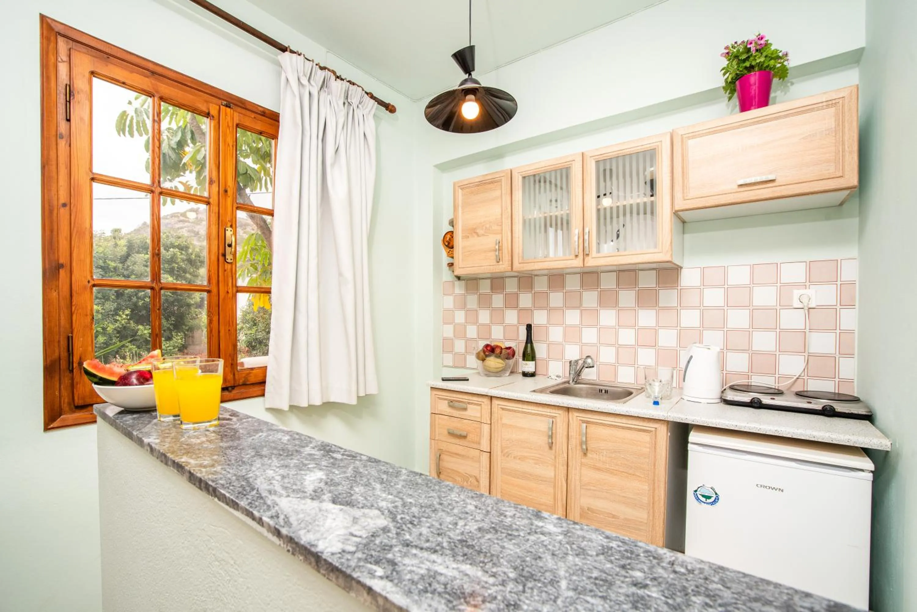 Kitchen or kitchenette in Alexandra Apartments