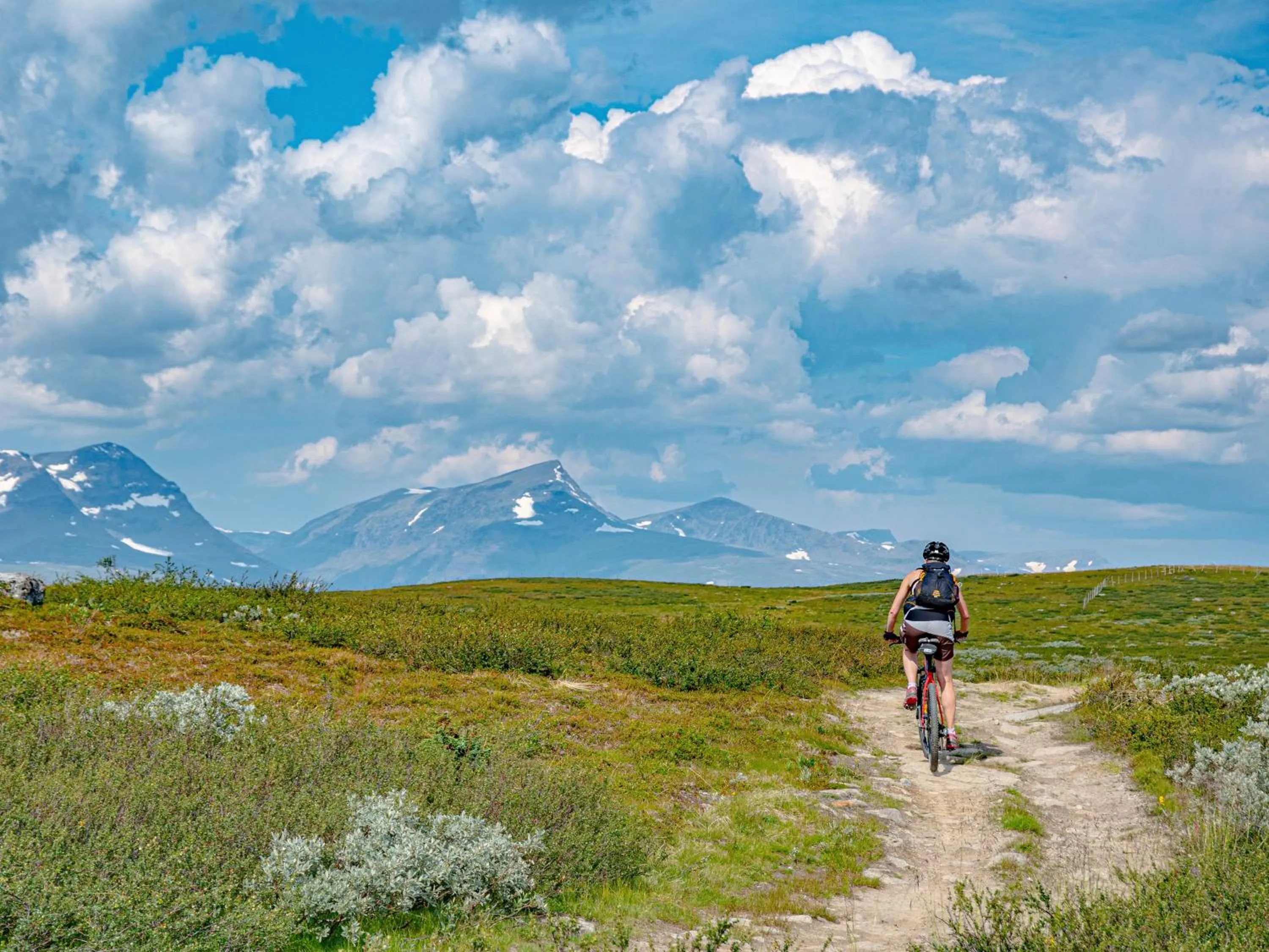 Cycling in Tärnaby Sporthotell