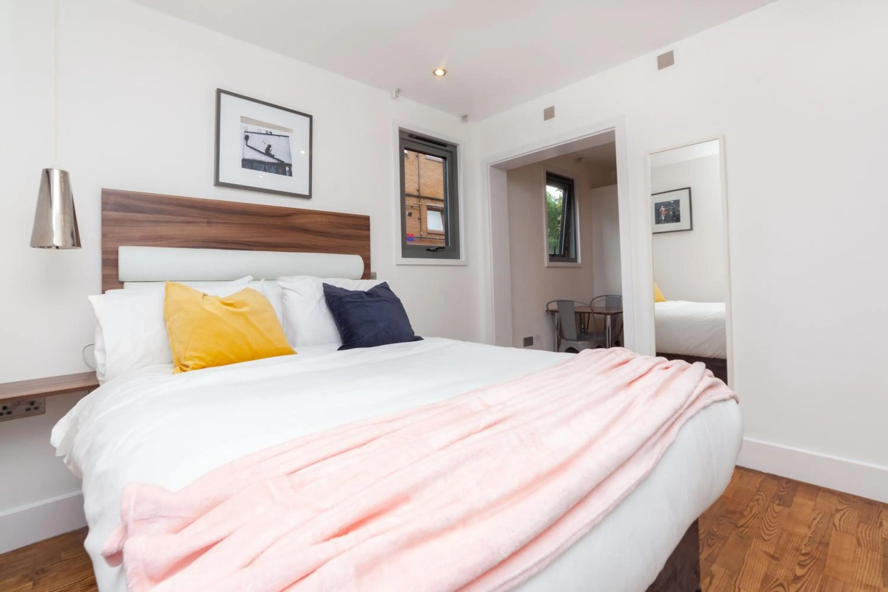 Bed in Camden Prime ApartHotel