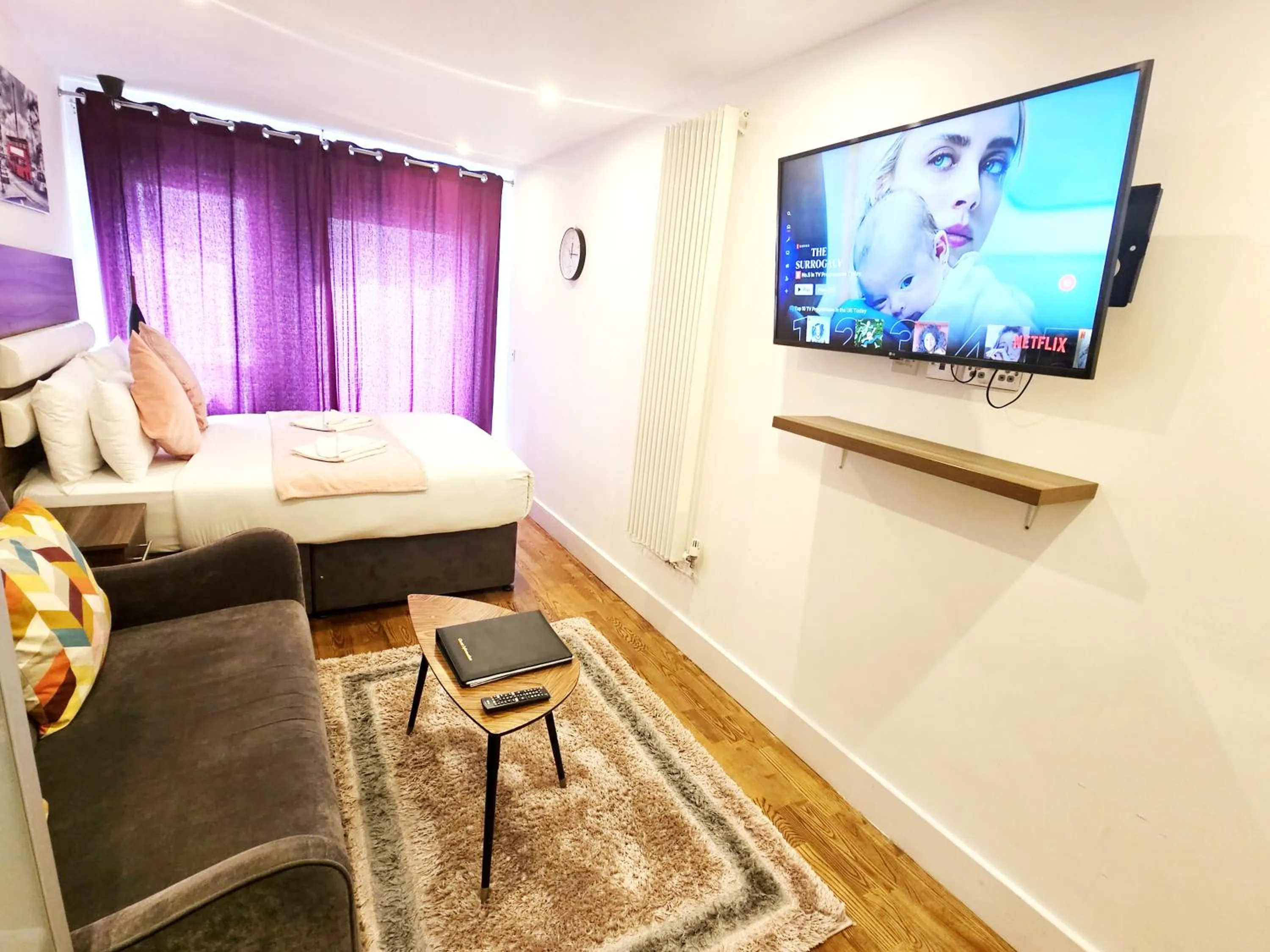 Bed in Camden Prime ApartHotel