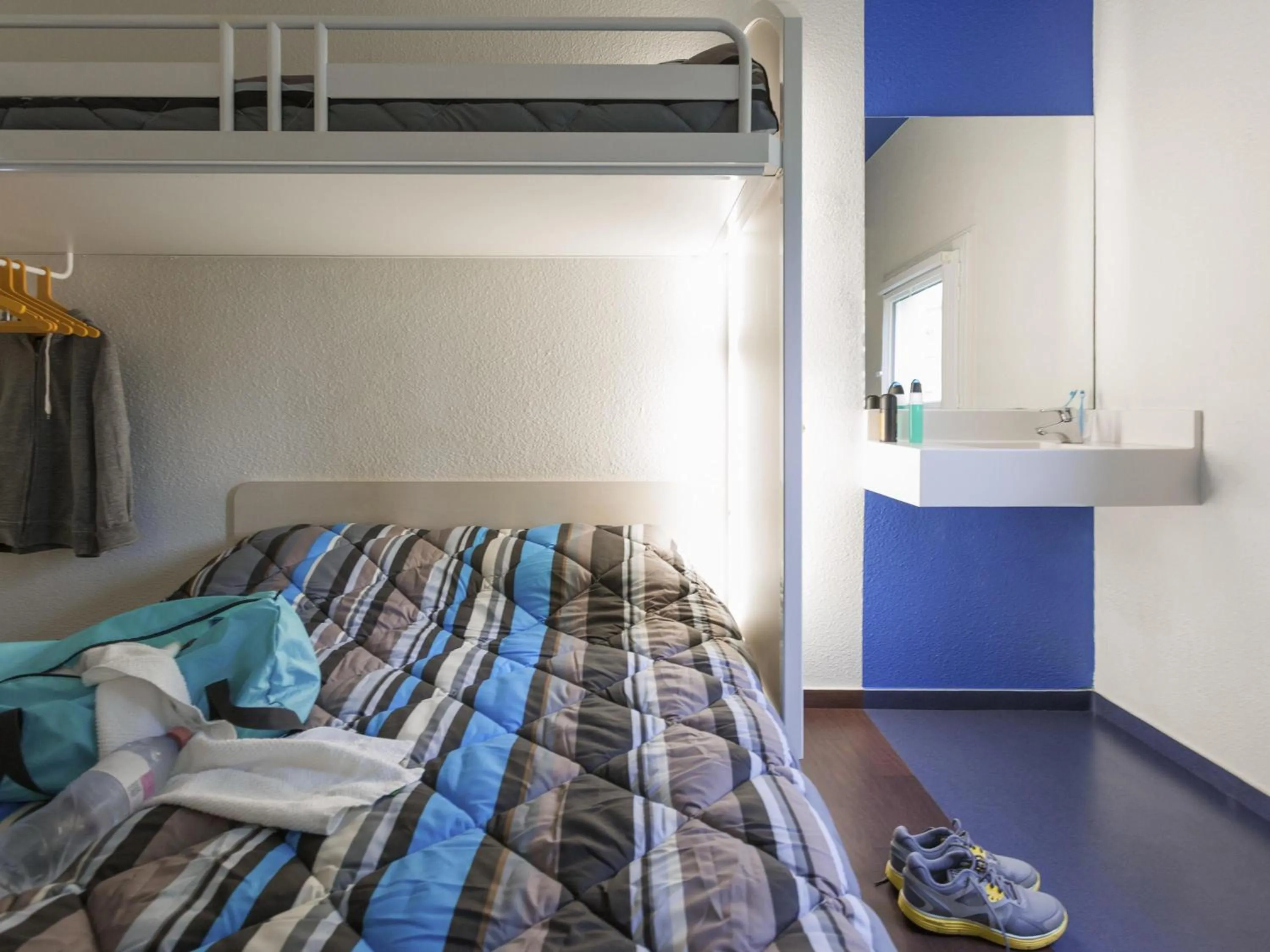 Bedroom, Bed in hotelF1 Metz Centre Devant les Ponts