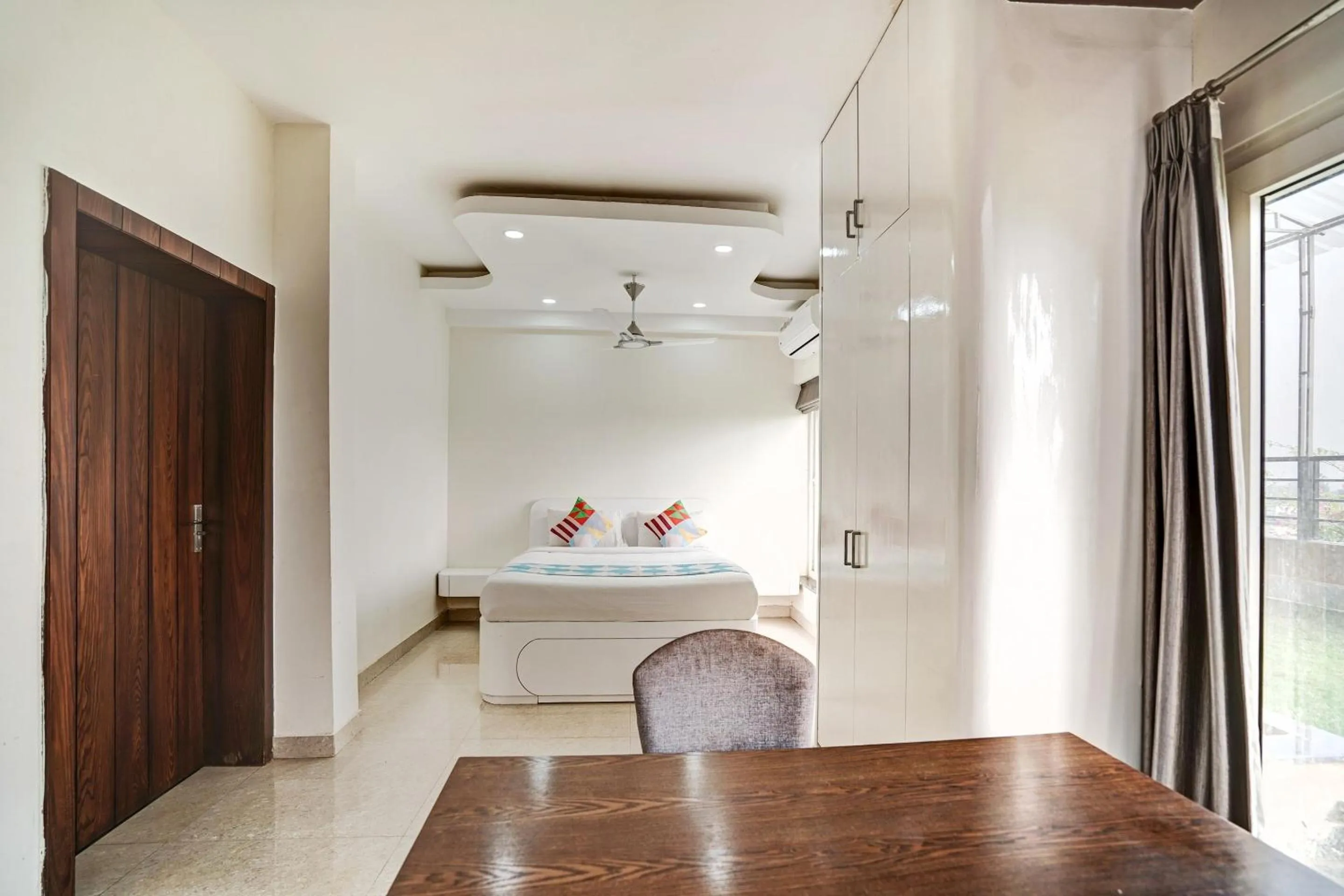 Bedroom, Bed in Super Capital O Sayhallo Prime Residency