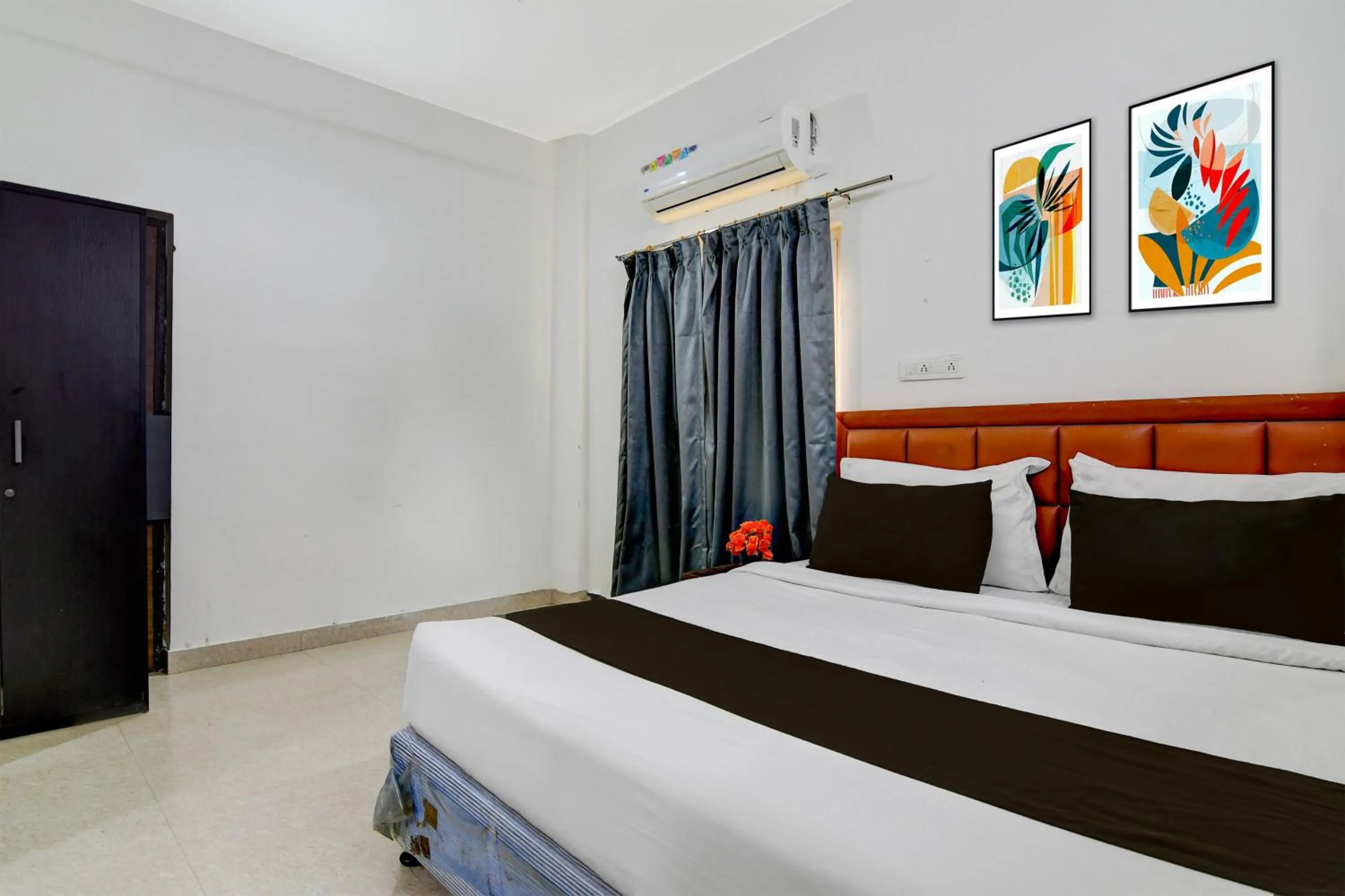 Bedroom, Bed in Super Collection O Infocity Square Bhubaneswar Formerly Prime Residency