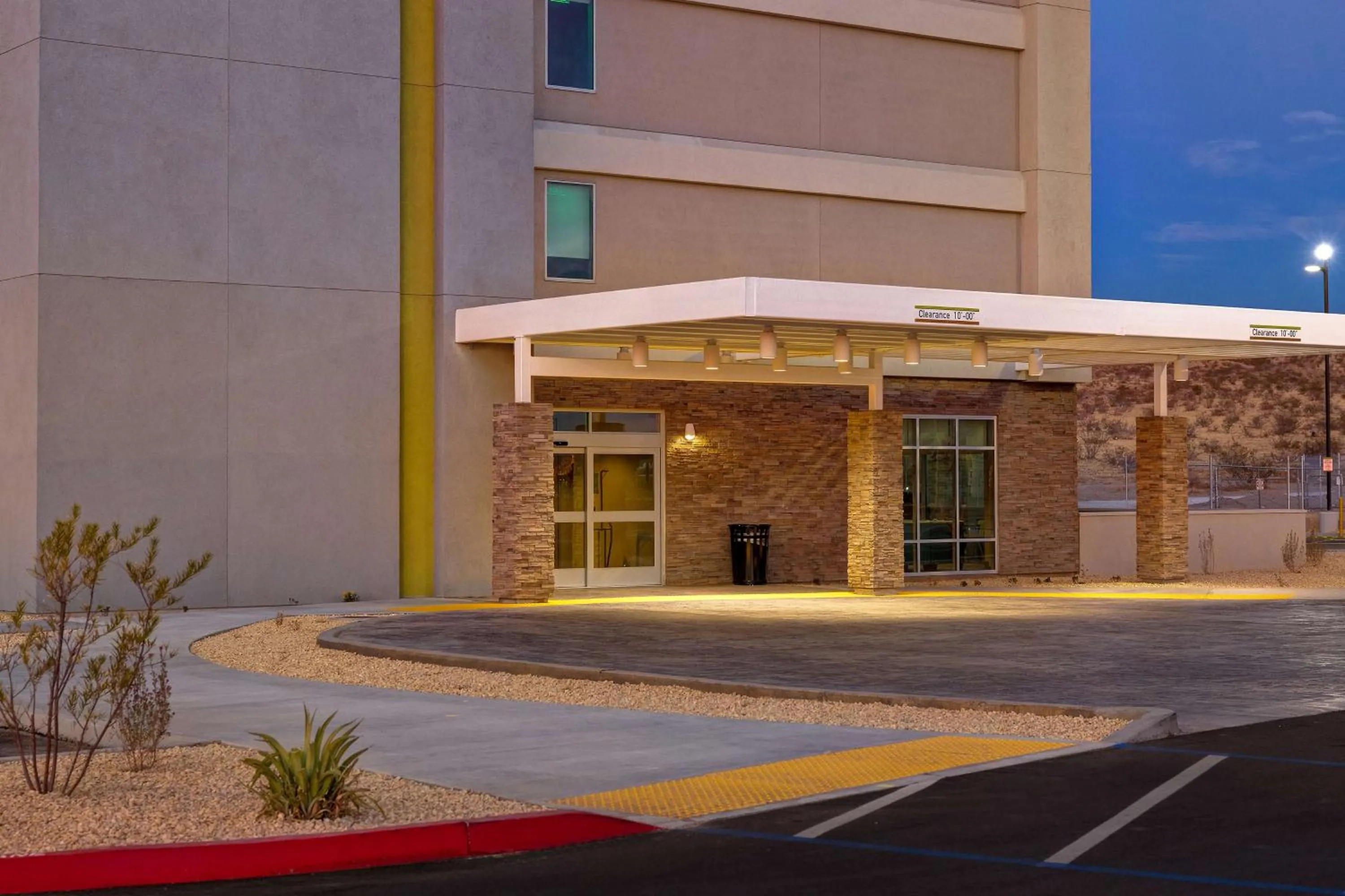 Property building in Home2 Suites By Hilton Barstow, Ca
