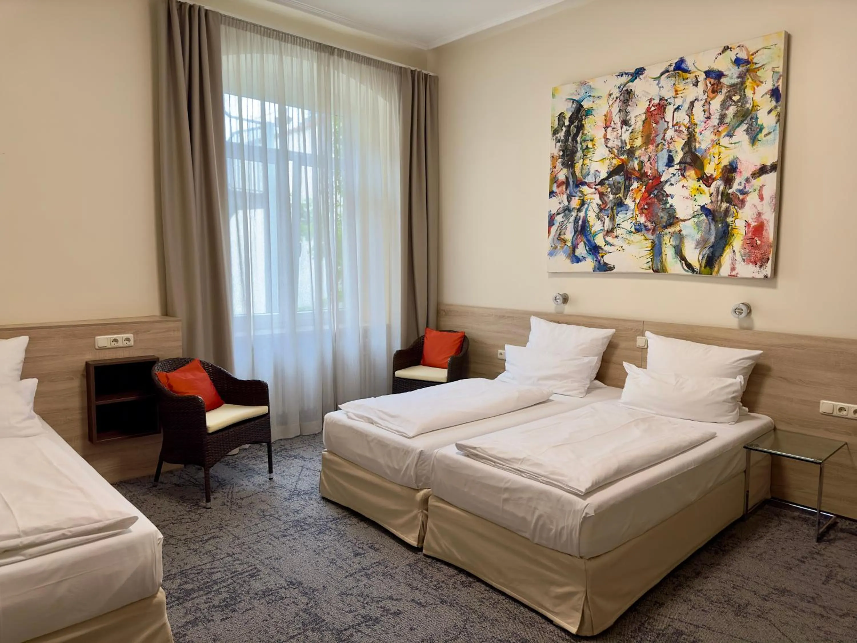 Photo of the whole room, Bed in Hotel Central