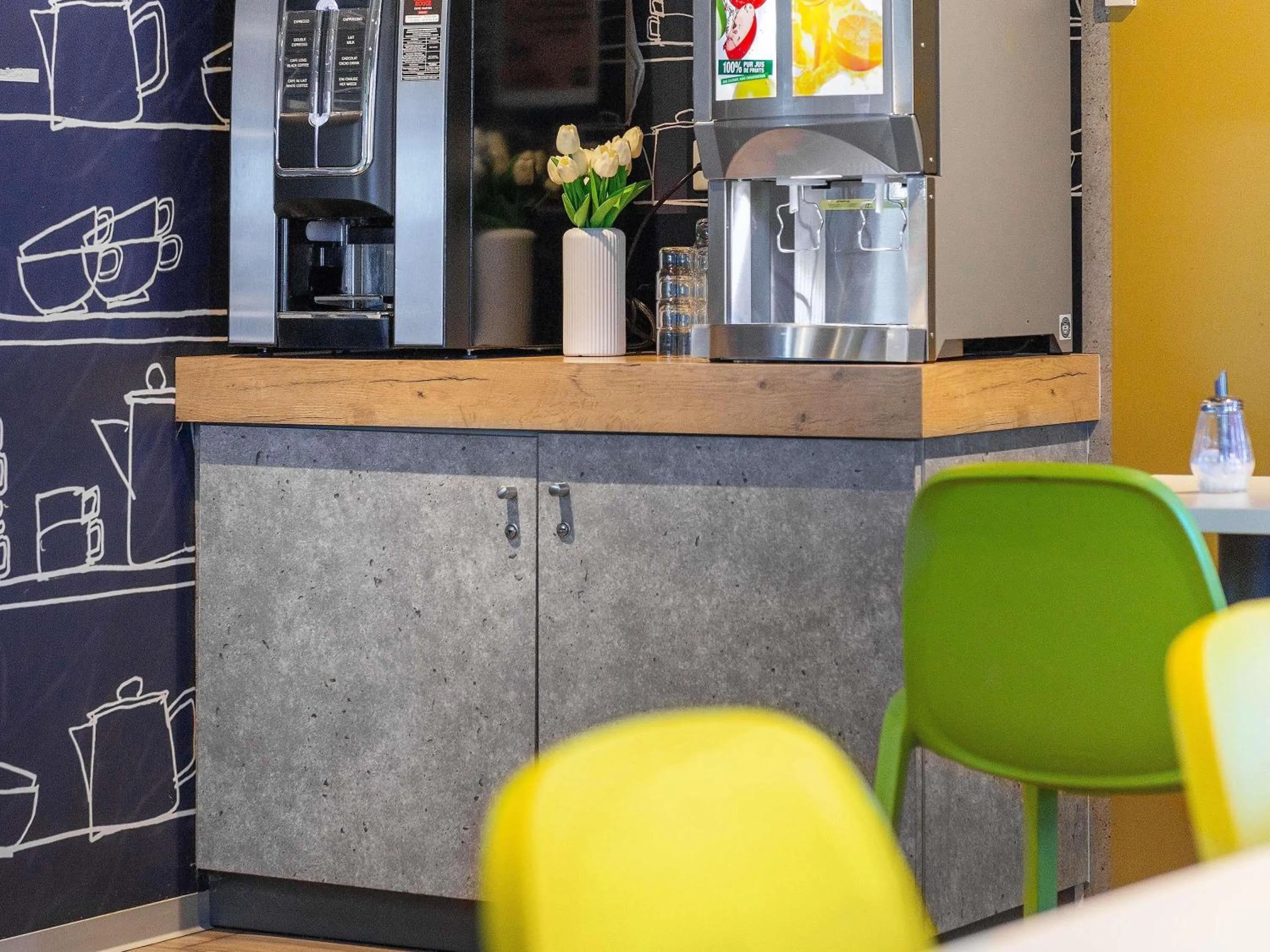 Breakfast in ibis budget Caen Mondeville