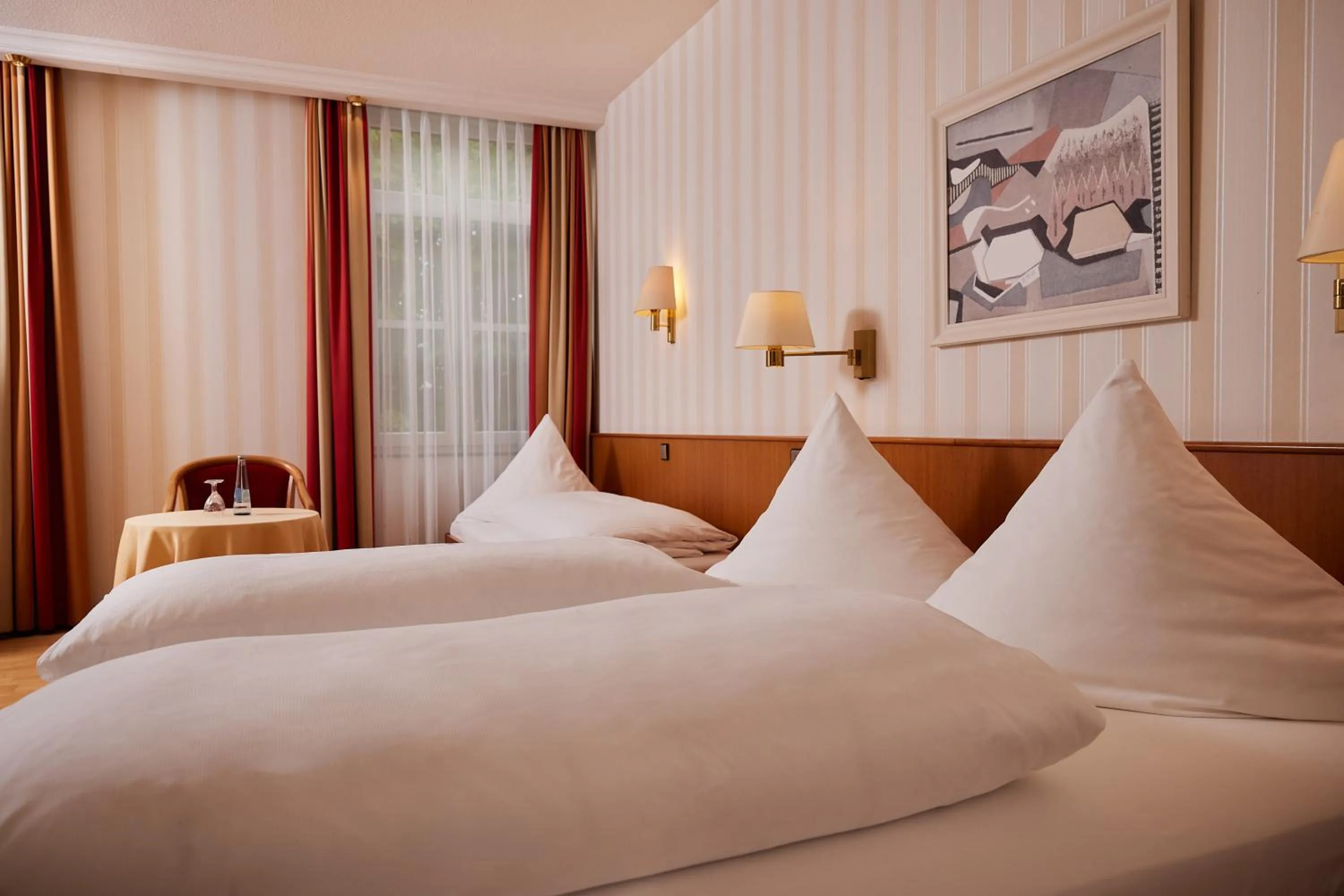 Photo of the whole room, Bed in Hotel Zum Schiff