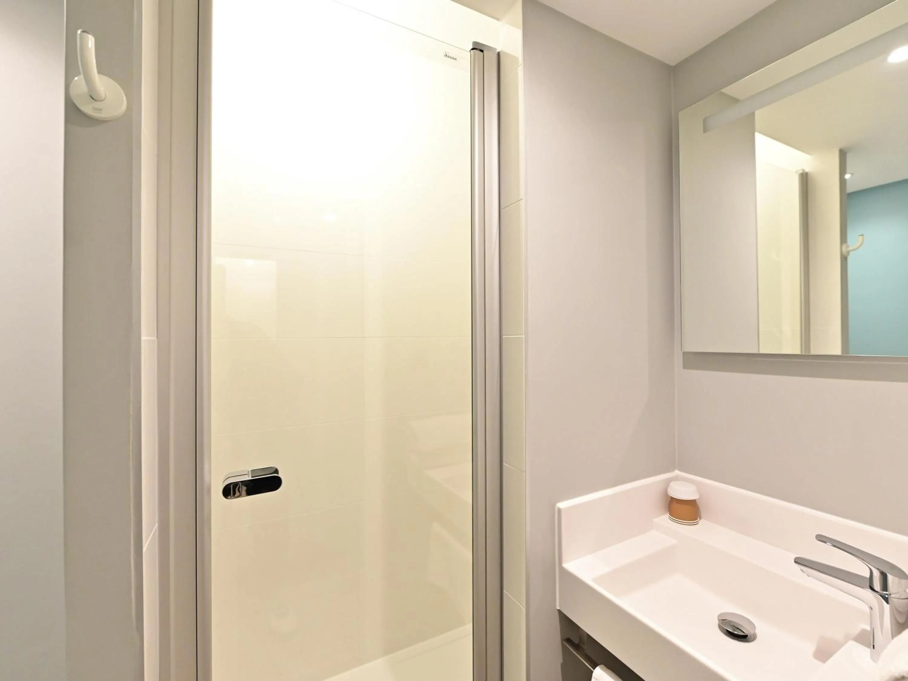 Bedroom in ibis budget Forbach Centre