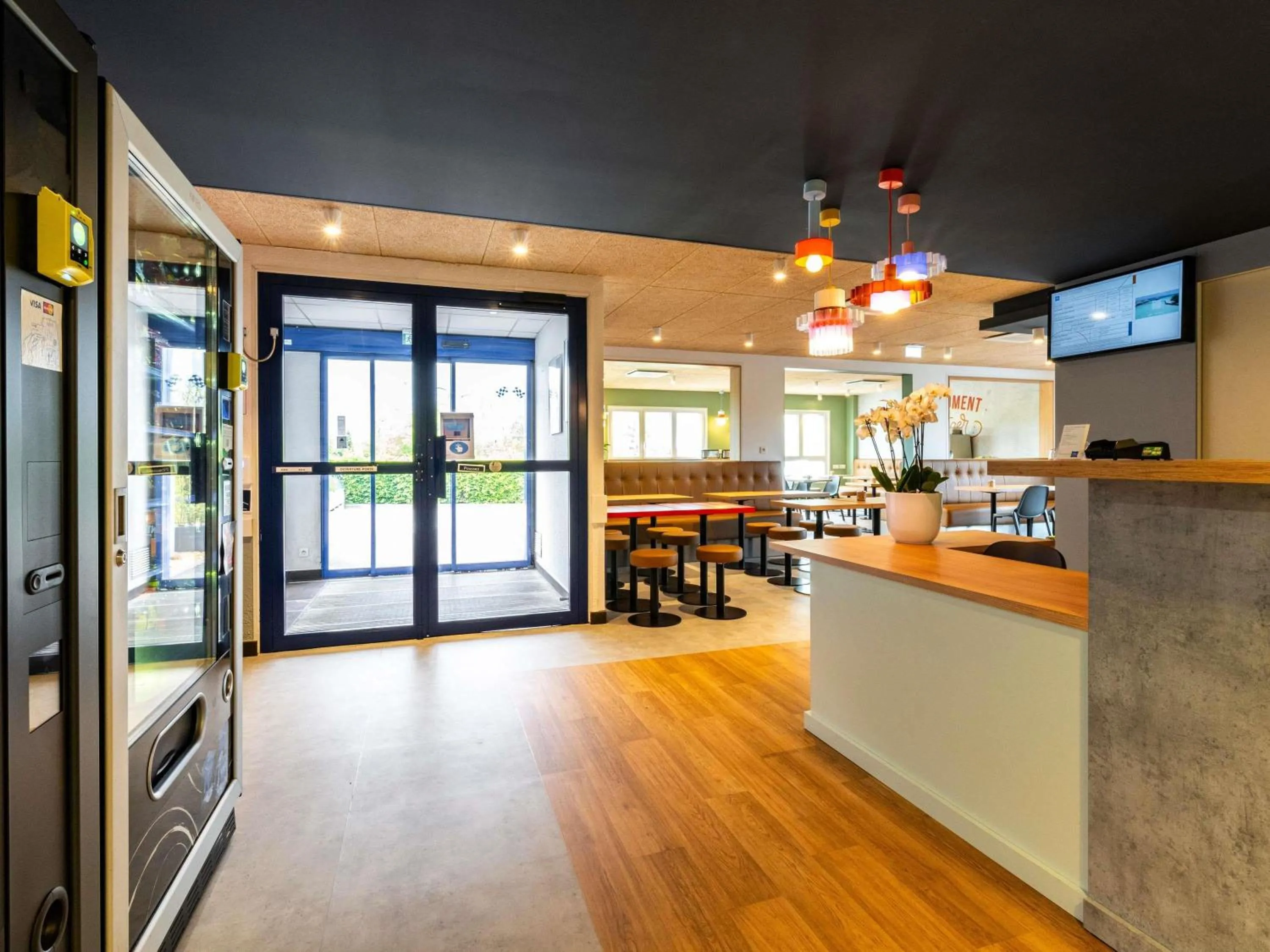 Property building in ibis budget Reims Thillois