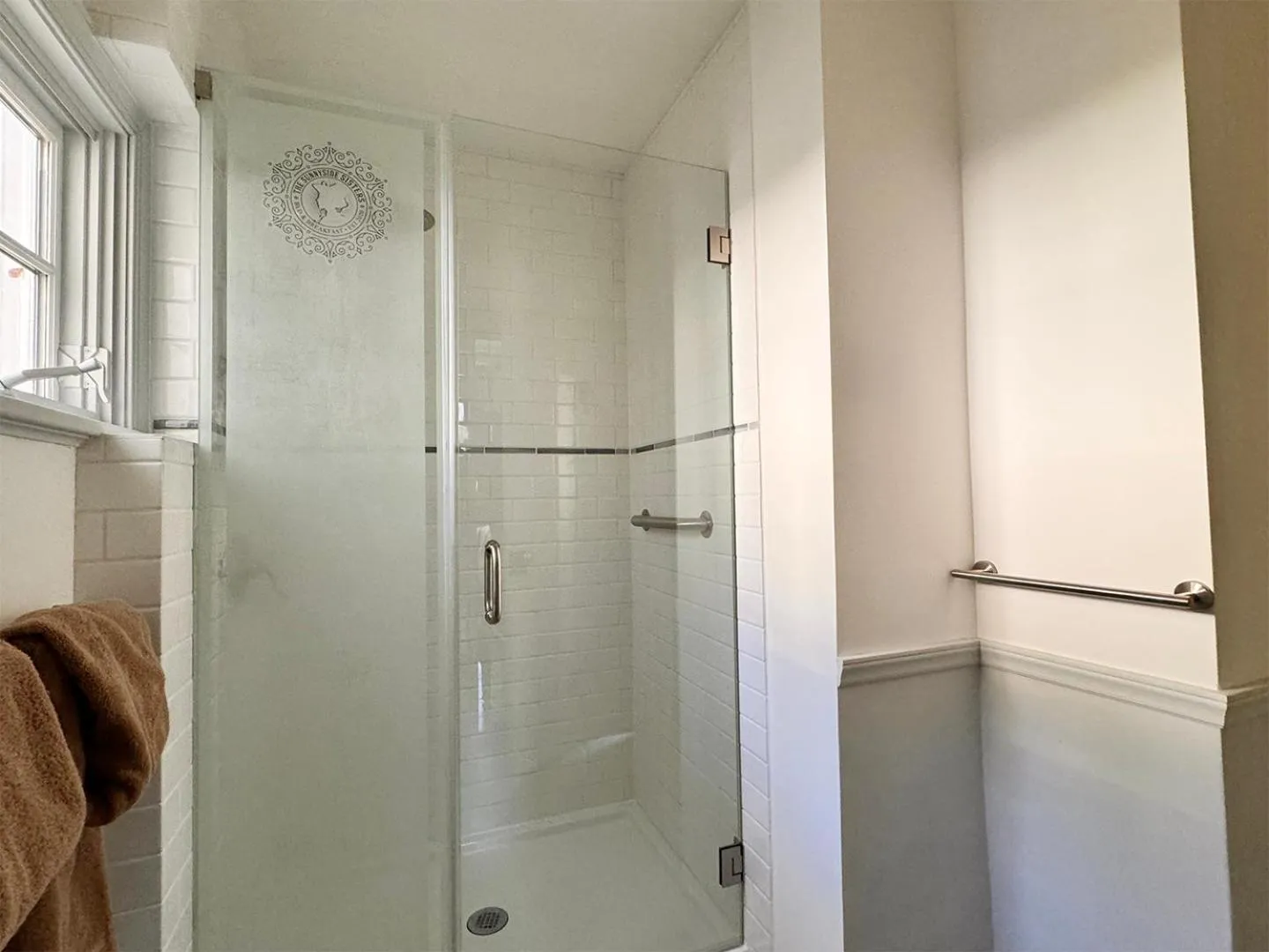 Shower in The Sunnyside Sisters Bed and Breakfast