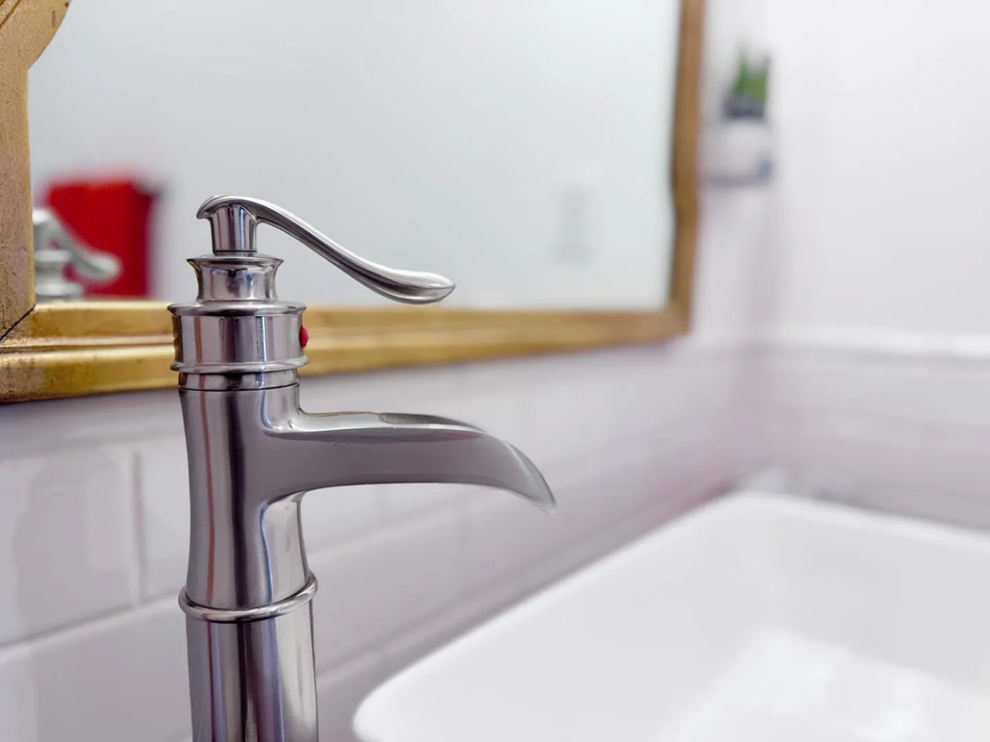 Bathroom in The Sunnyside Sisters Bed and Breakfast