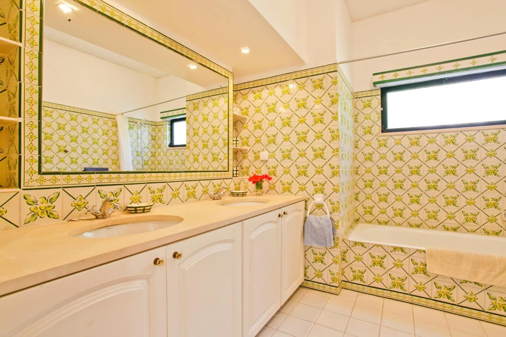 Bathroom in Casa dos Cardos